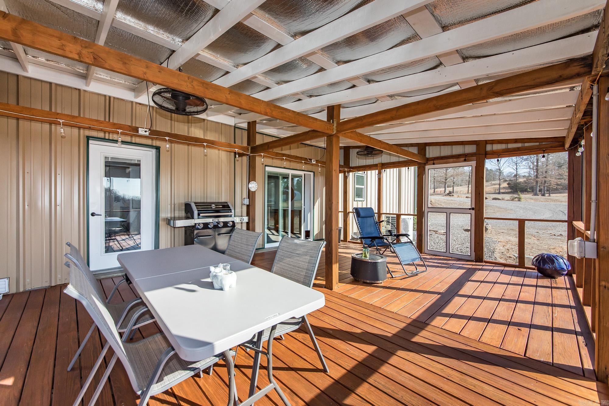 979 Marsh Mountain Rd. Pangburn, AR 72121