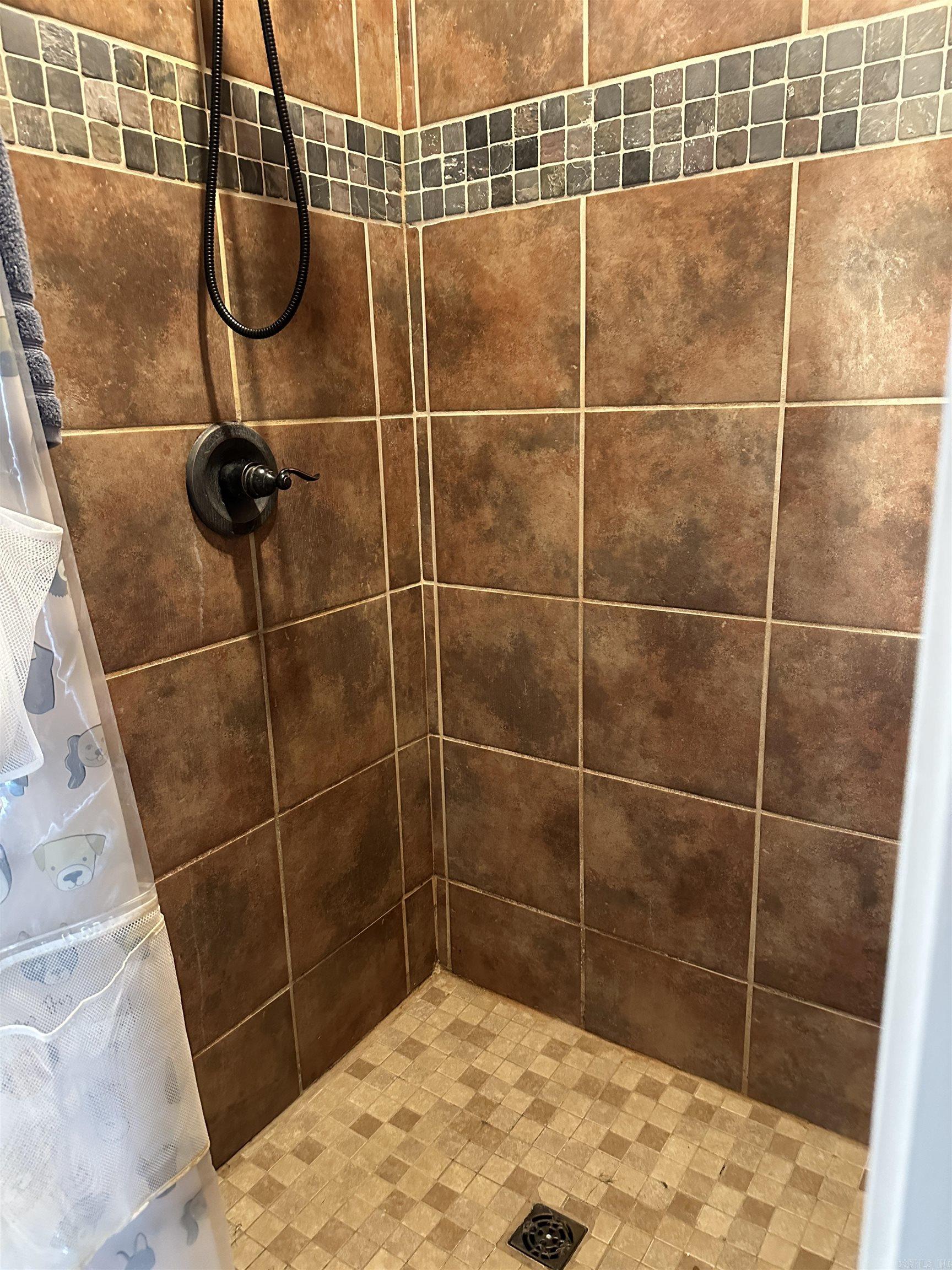 422 W State Street Caraway, AR 72419