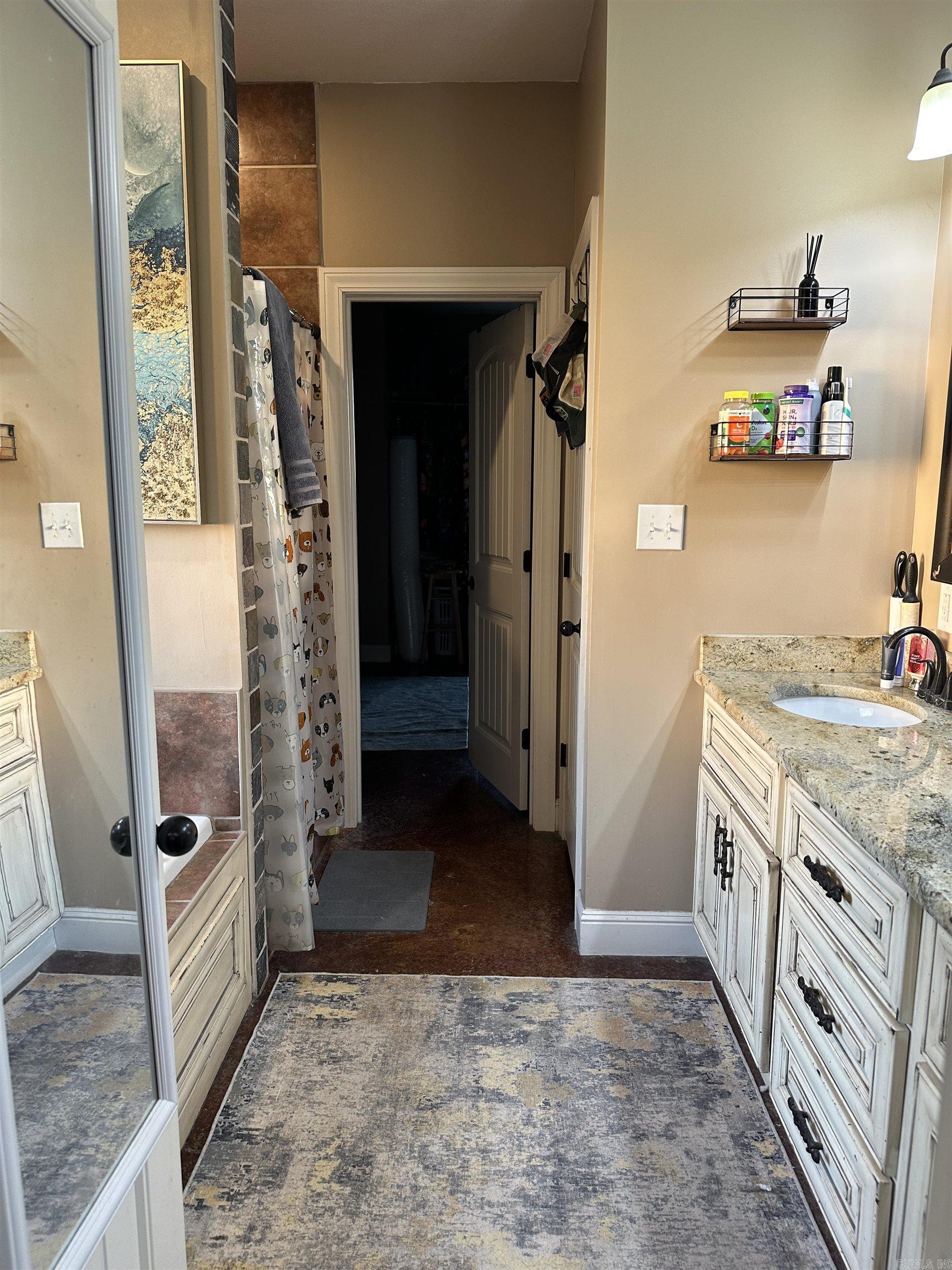 422 W State Street Caraway, AR 72419