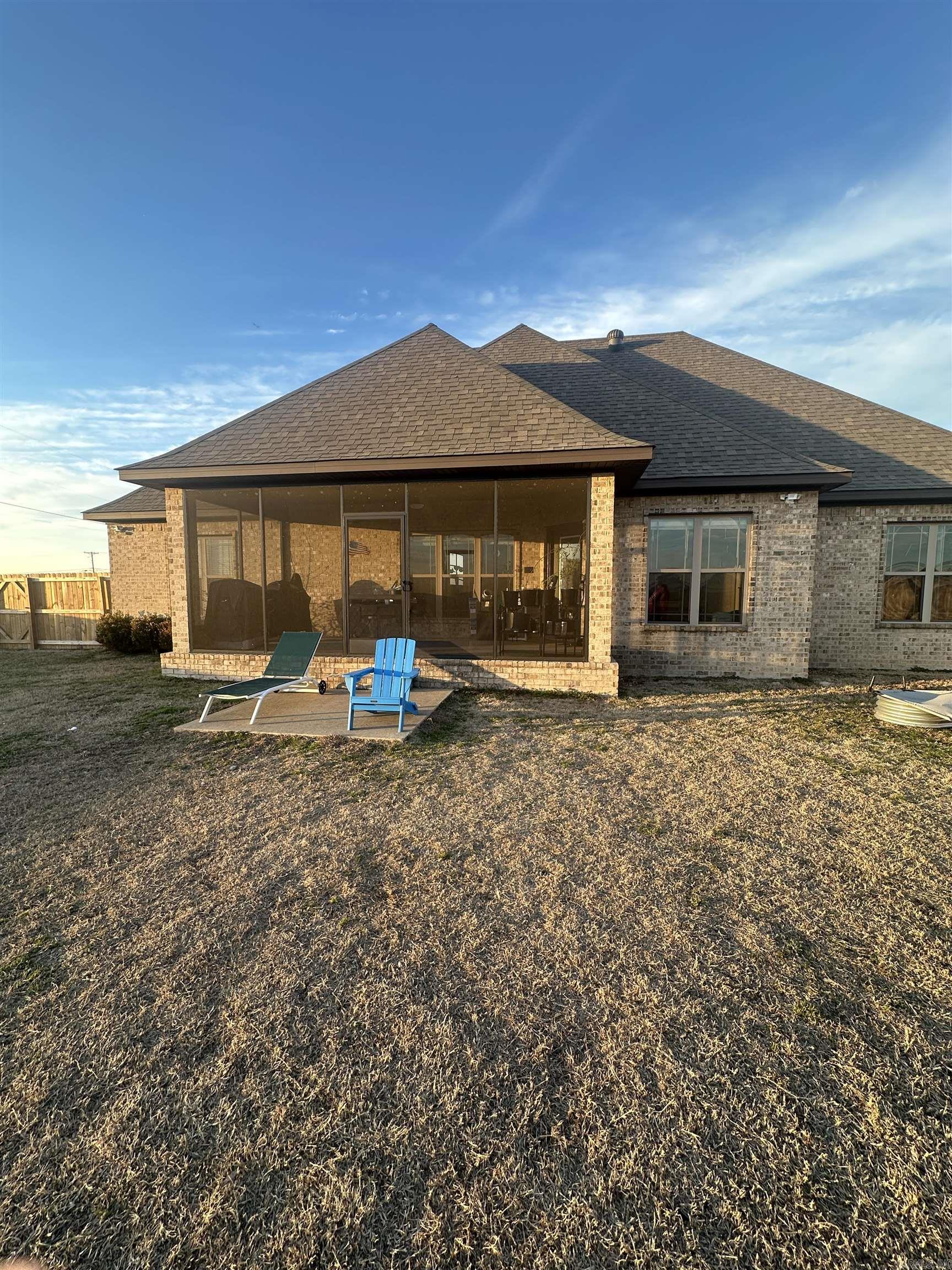 422 W State  Caraway, AR