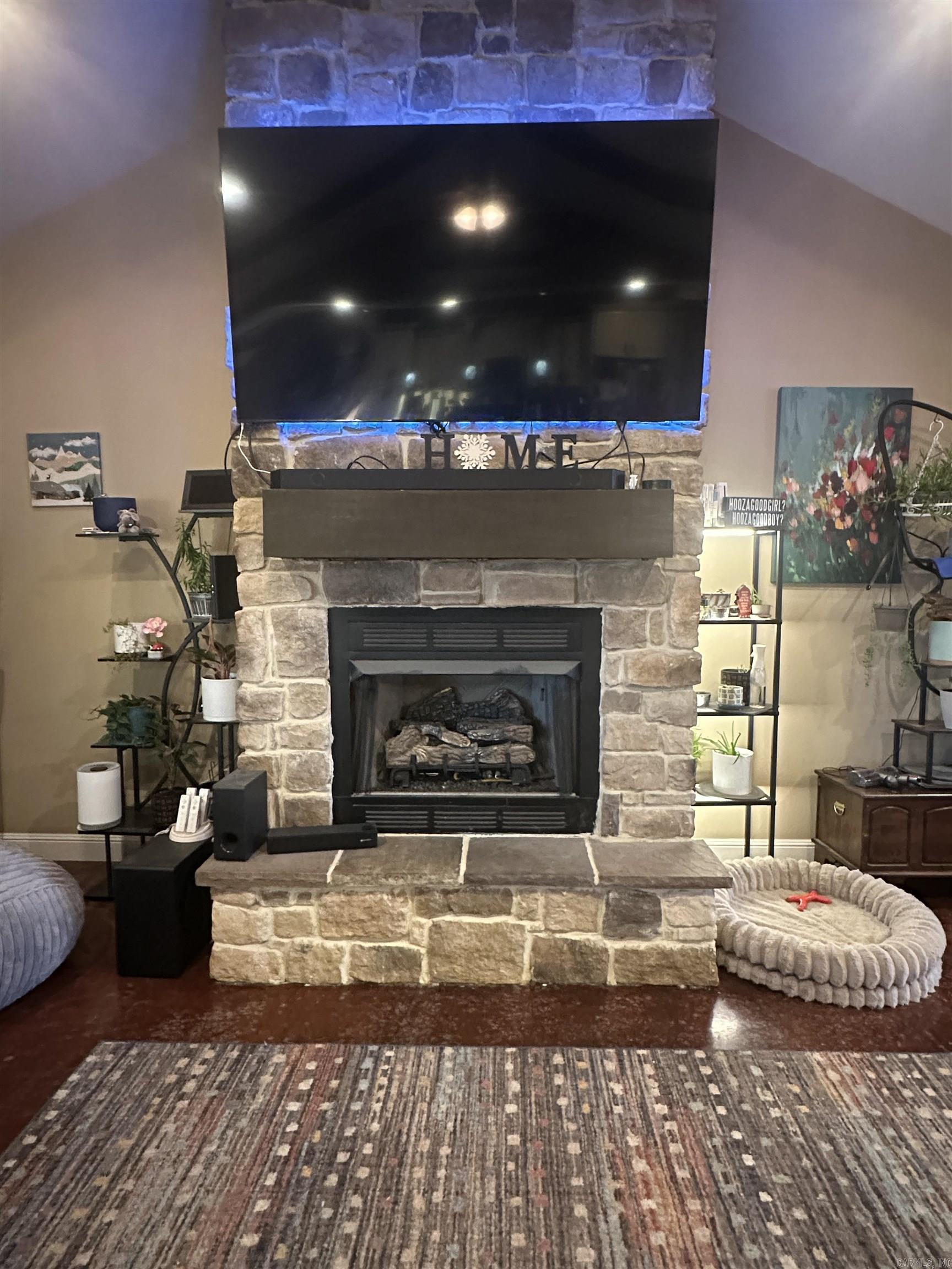 422 W State  Caraway, AR