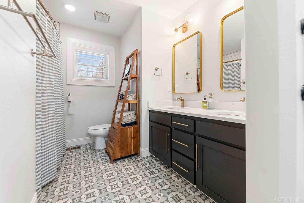 260 FERGUSON ROAD  Clinton, AR