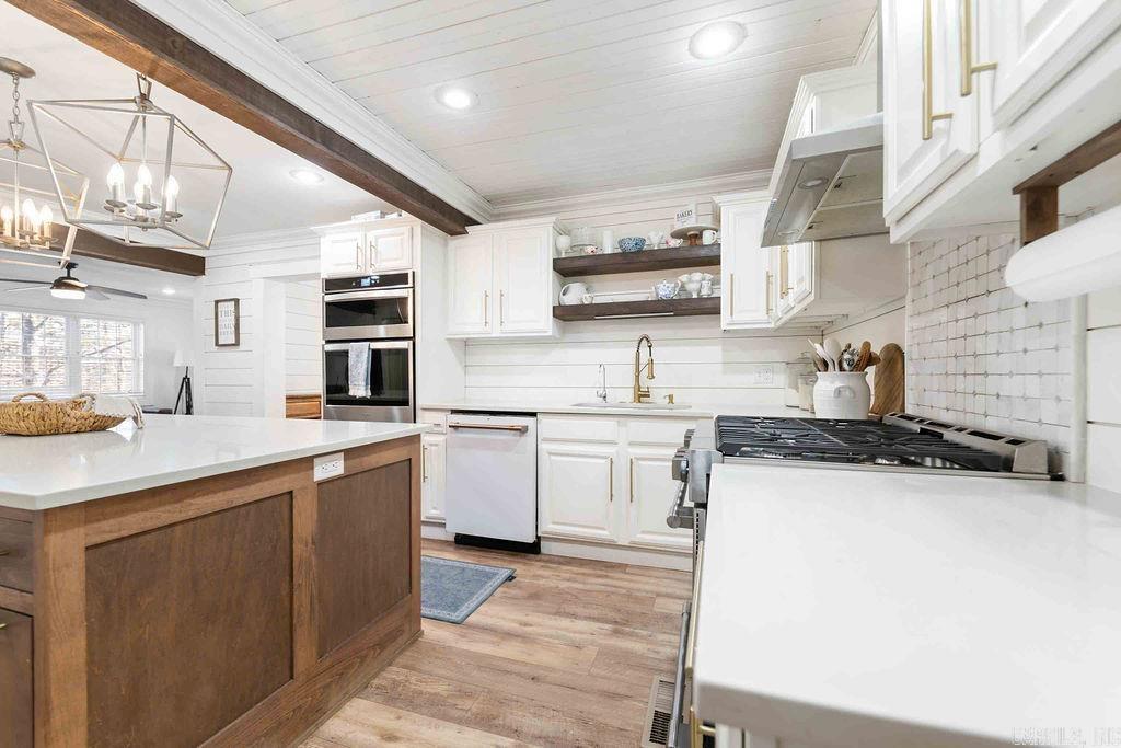 260 FERGUSON ROAD  Clinton, AR