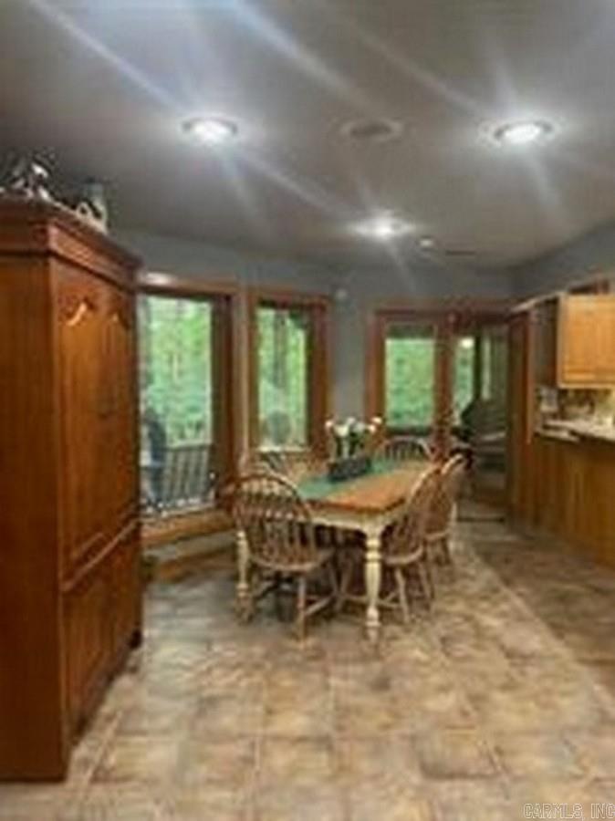 163 Quail Run Ln  Mount Ida, AR