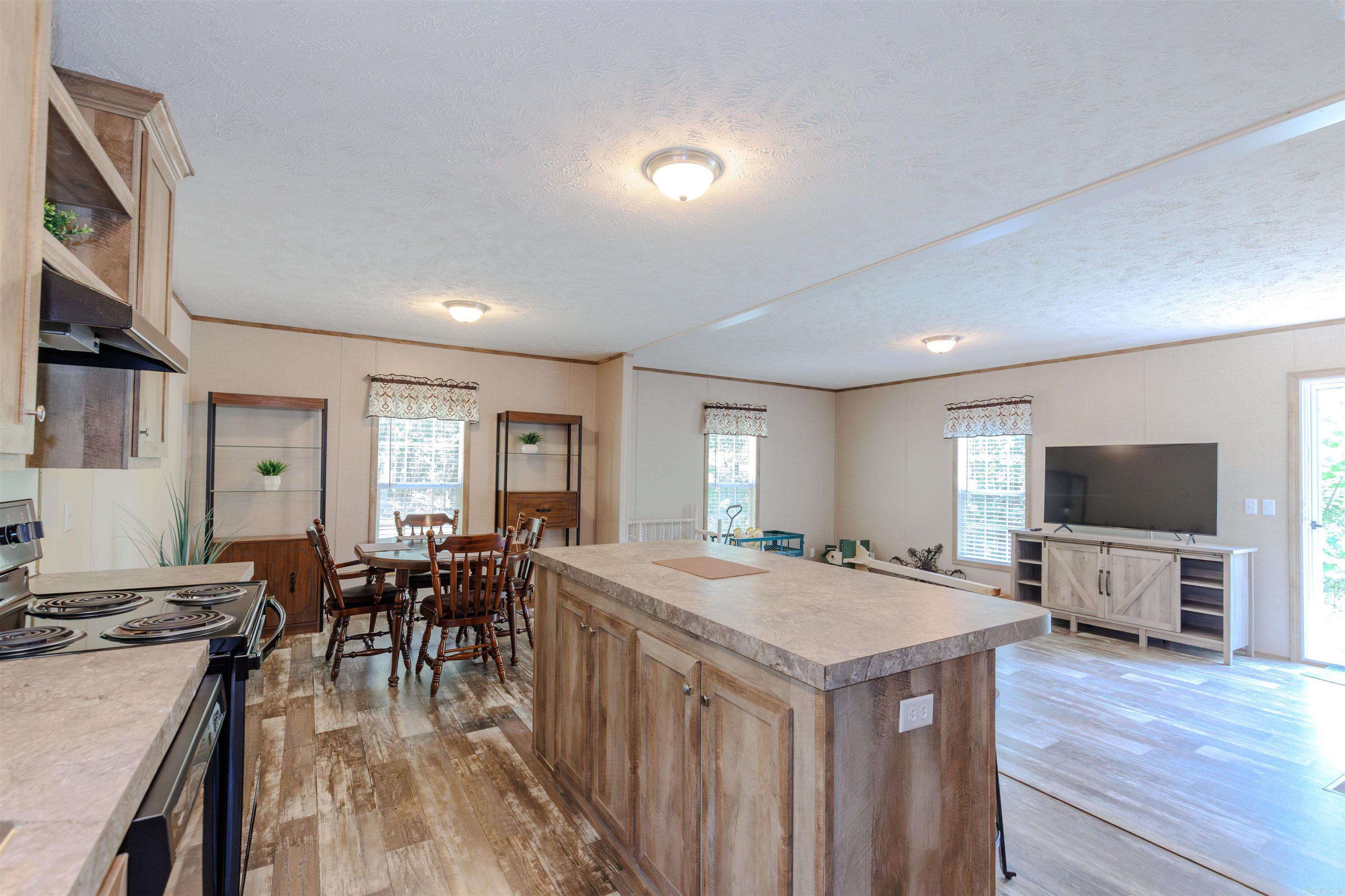 308 W Fifth  Perry, AR