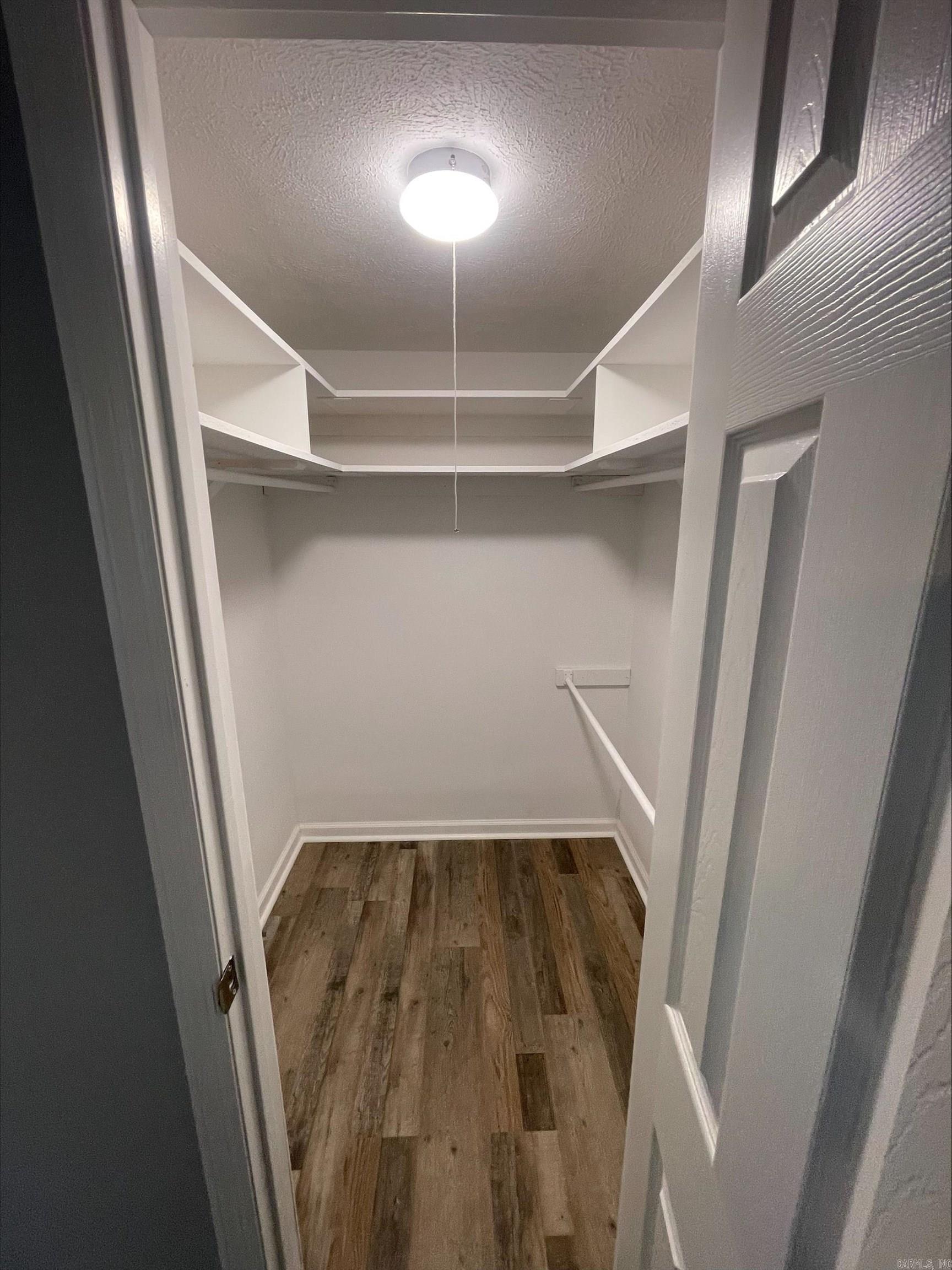 208 Elwood Dr  Sherwood, AR