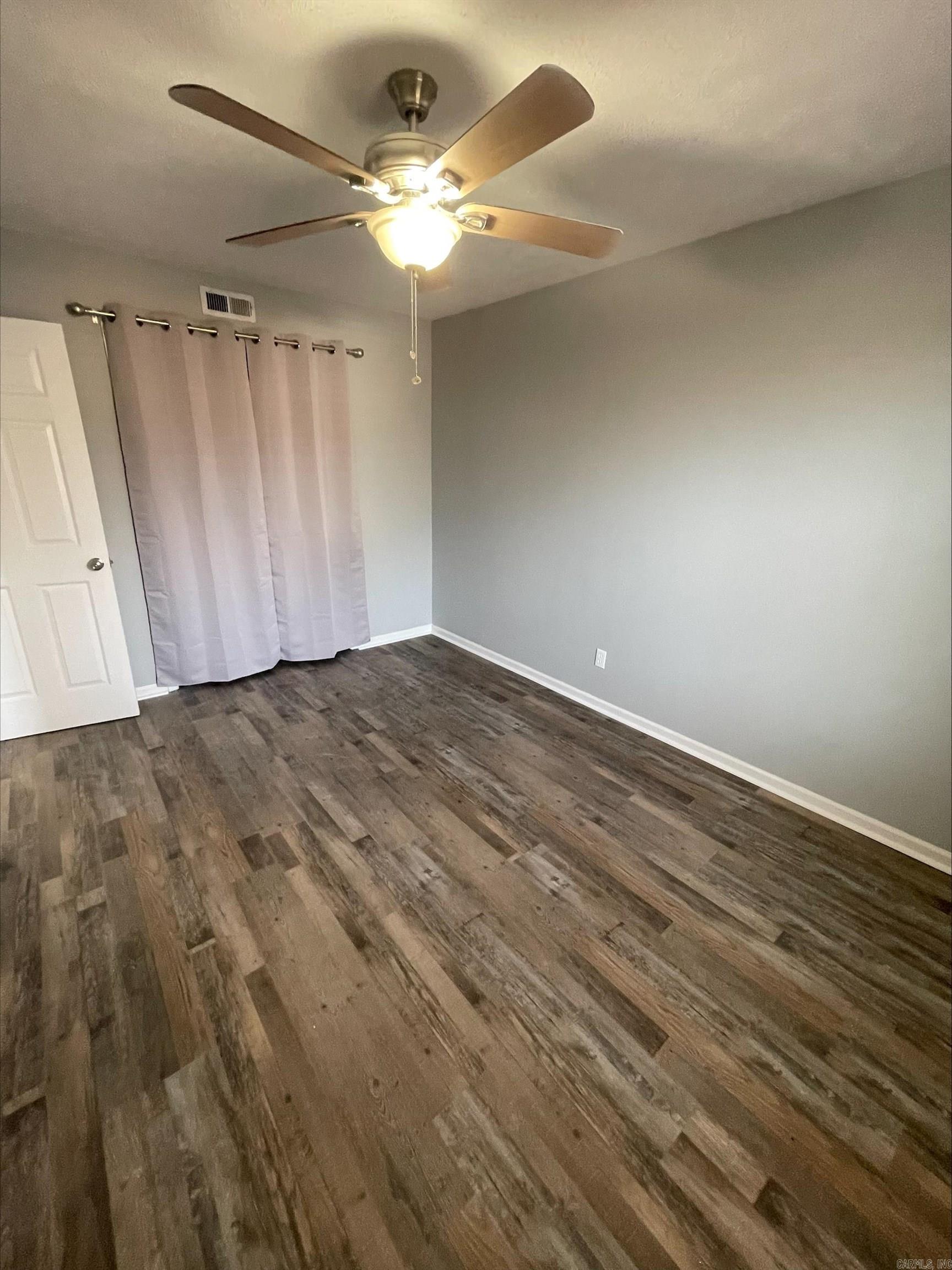 208 Elwood Dr  Sherwood, AR