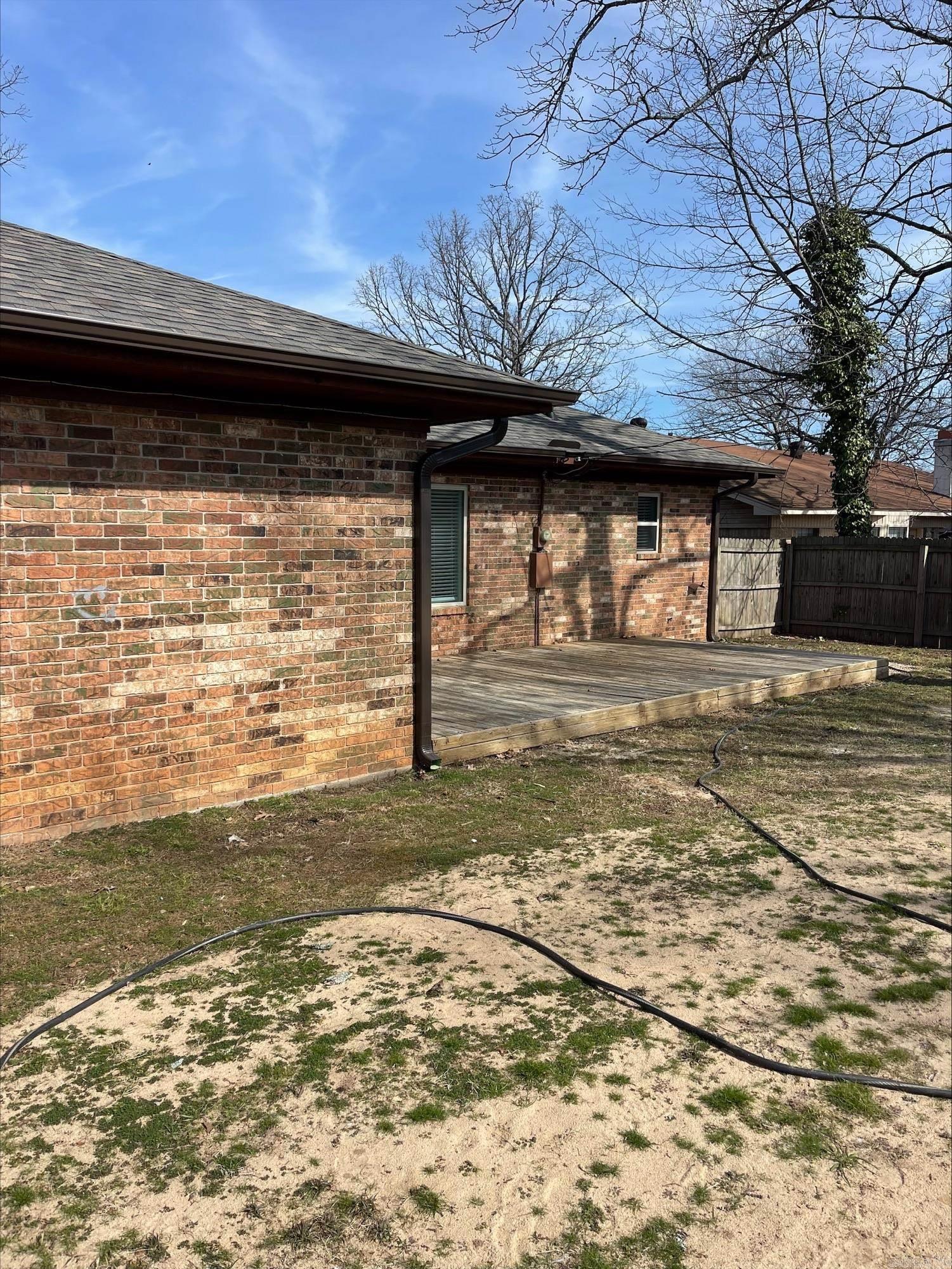 208 Elwood Dr  Sherwood, AR