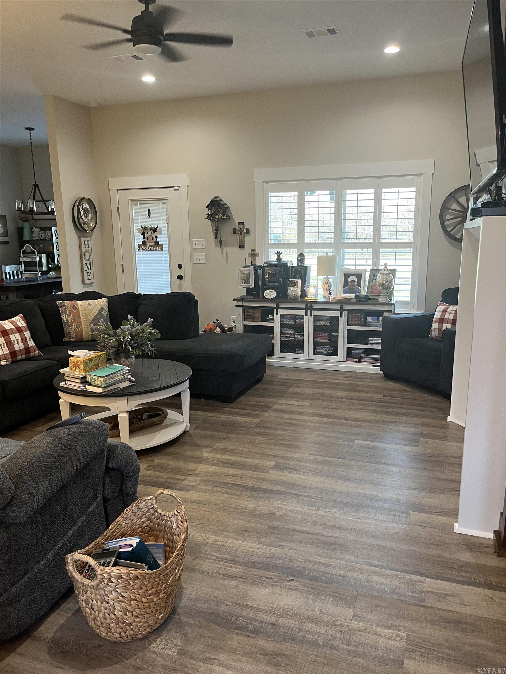 250 Saddle Brook  Austin, AR