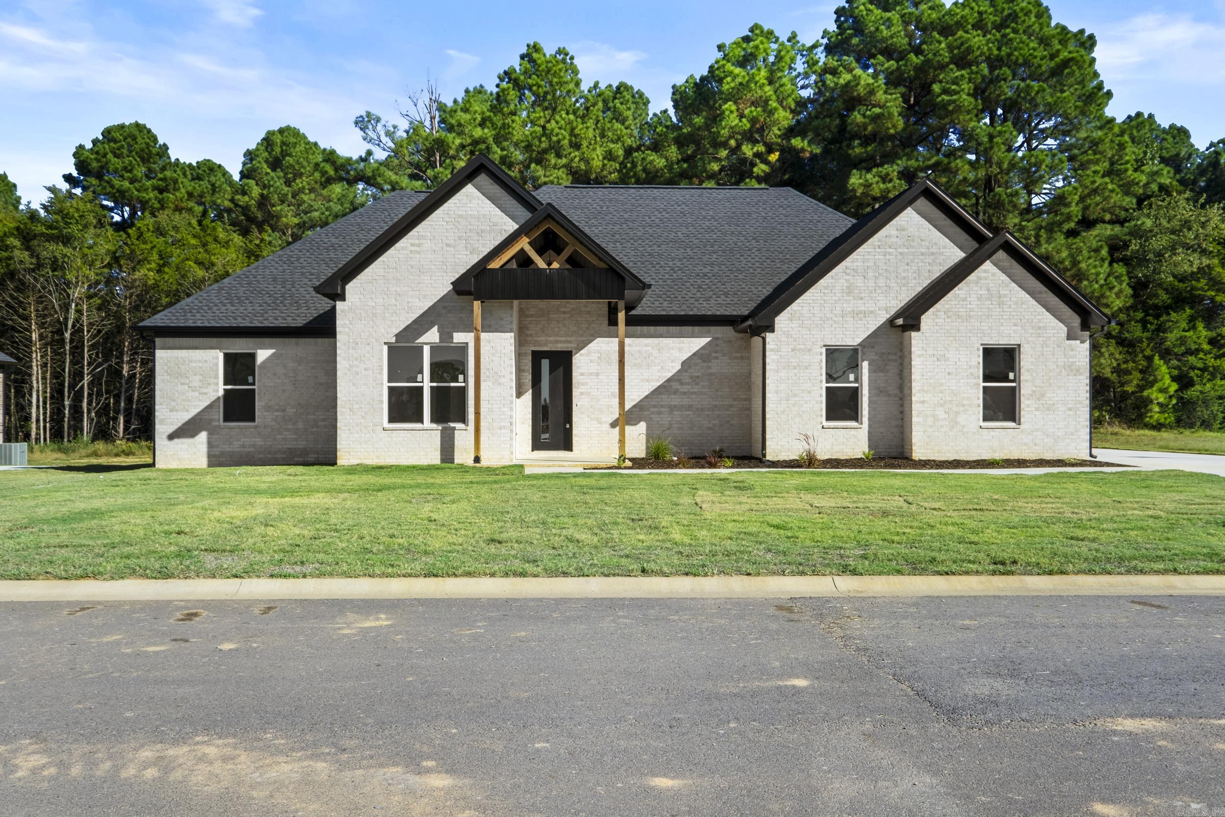 1706 Seattle Slew  Searcy, AR