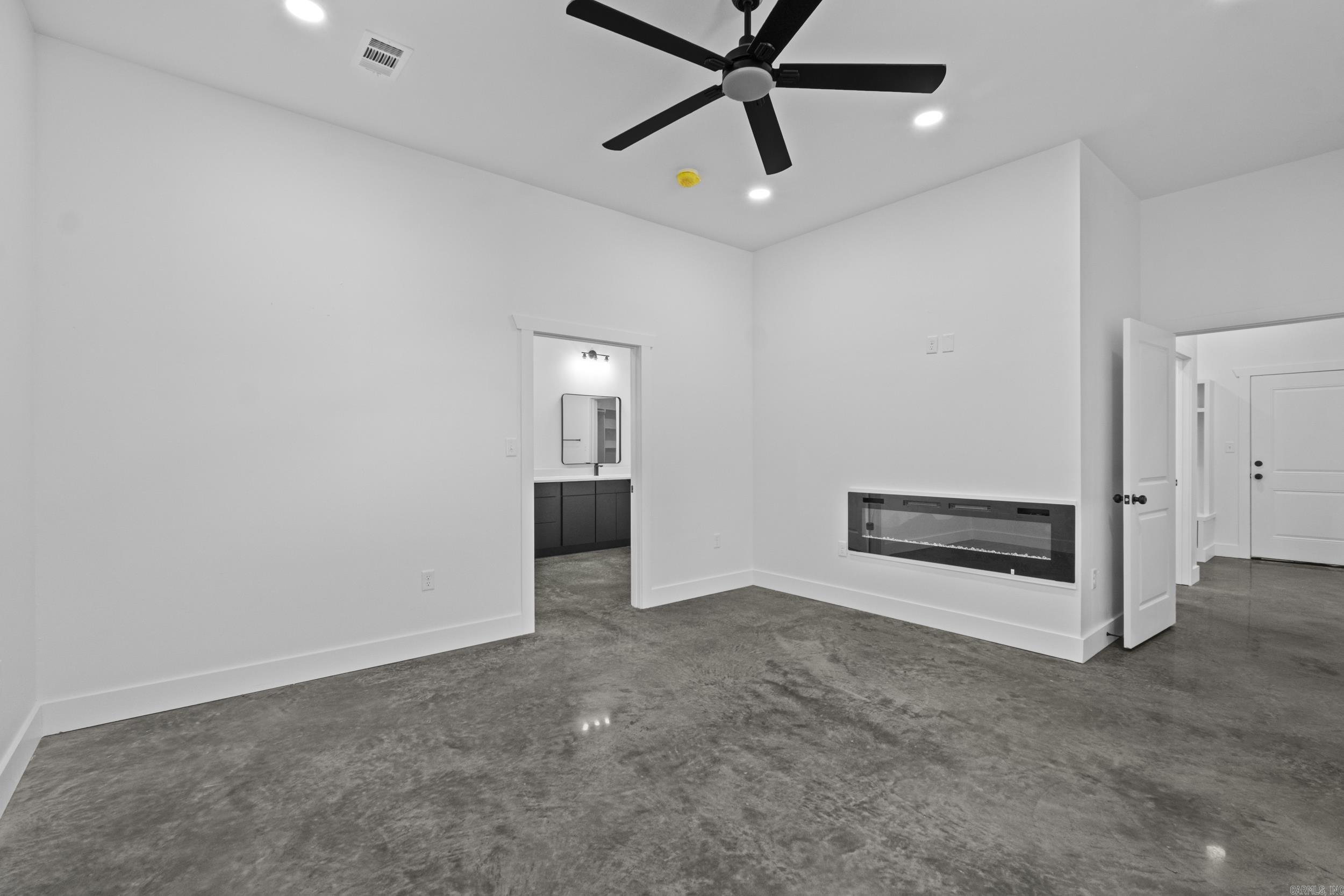 1706 Seattle Slew  Searcy, AR