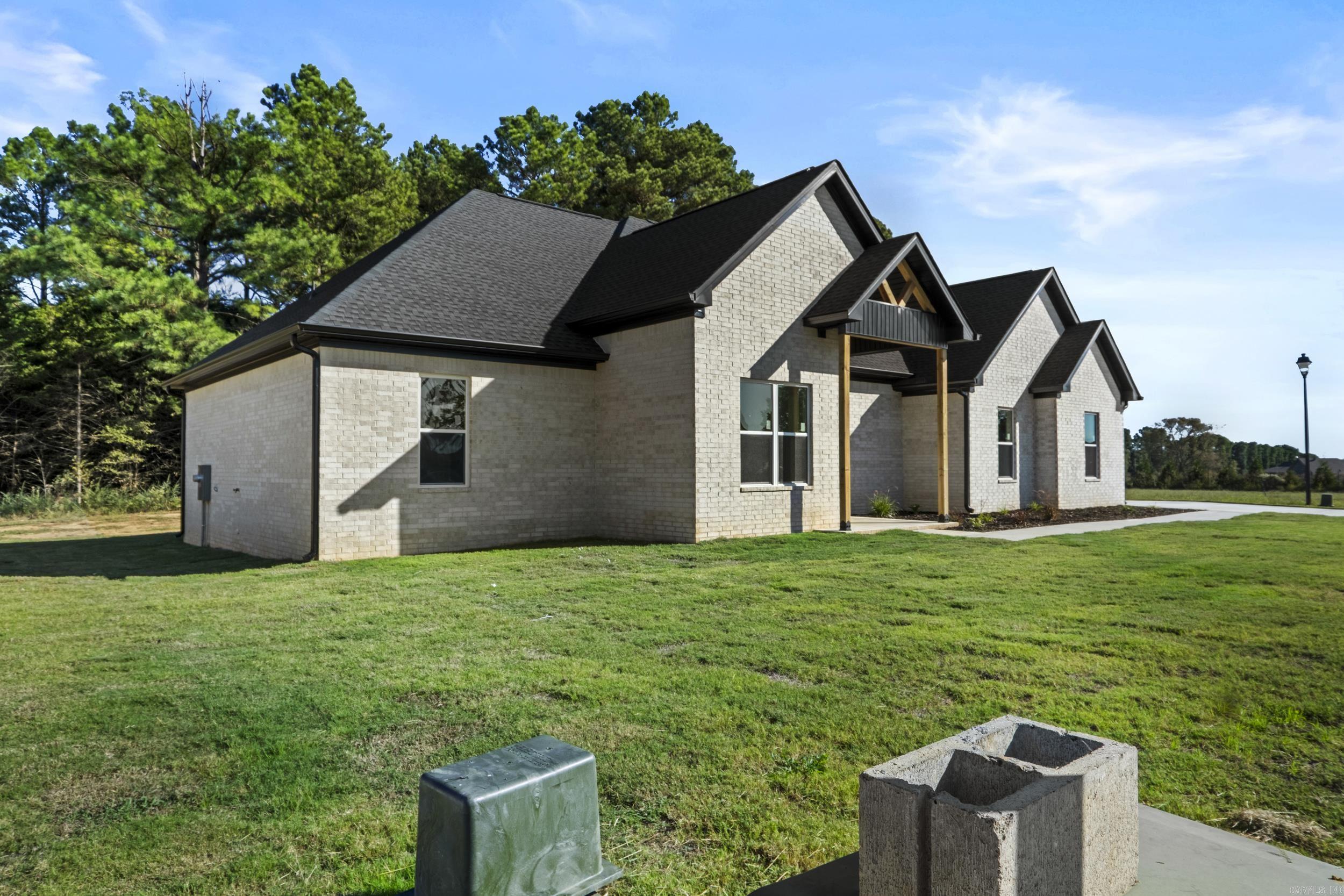 1706 Seattle Slew  Searcy, AR