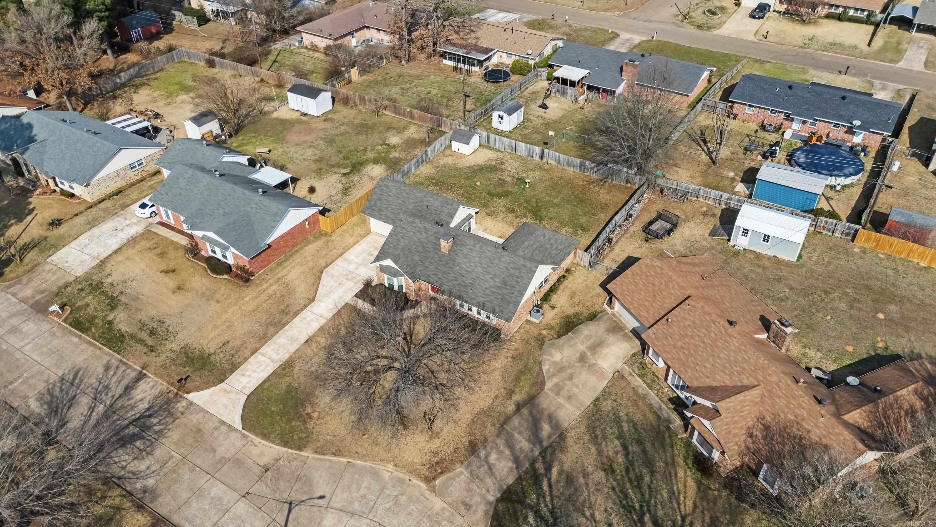 7 Horseshoe Dr.  Wake Village, TX