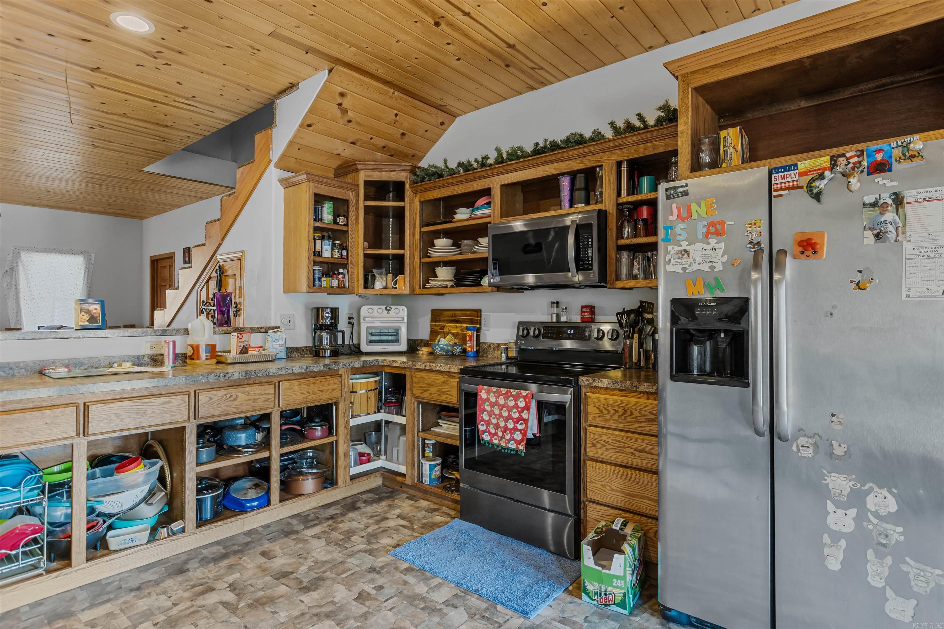 2682 Sheid Road  Norfork, AR