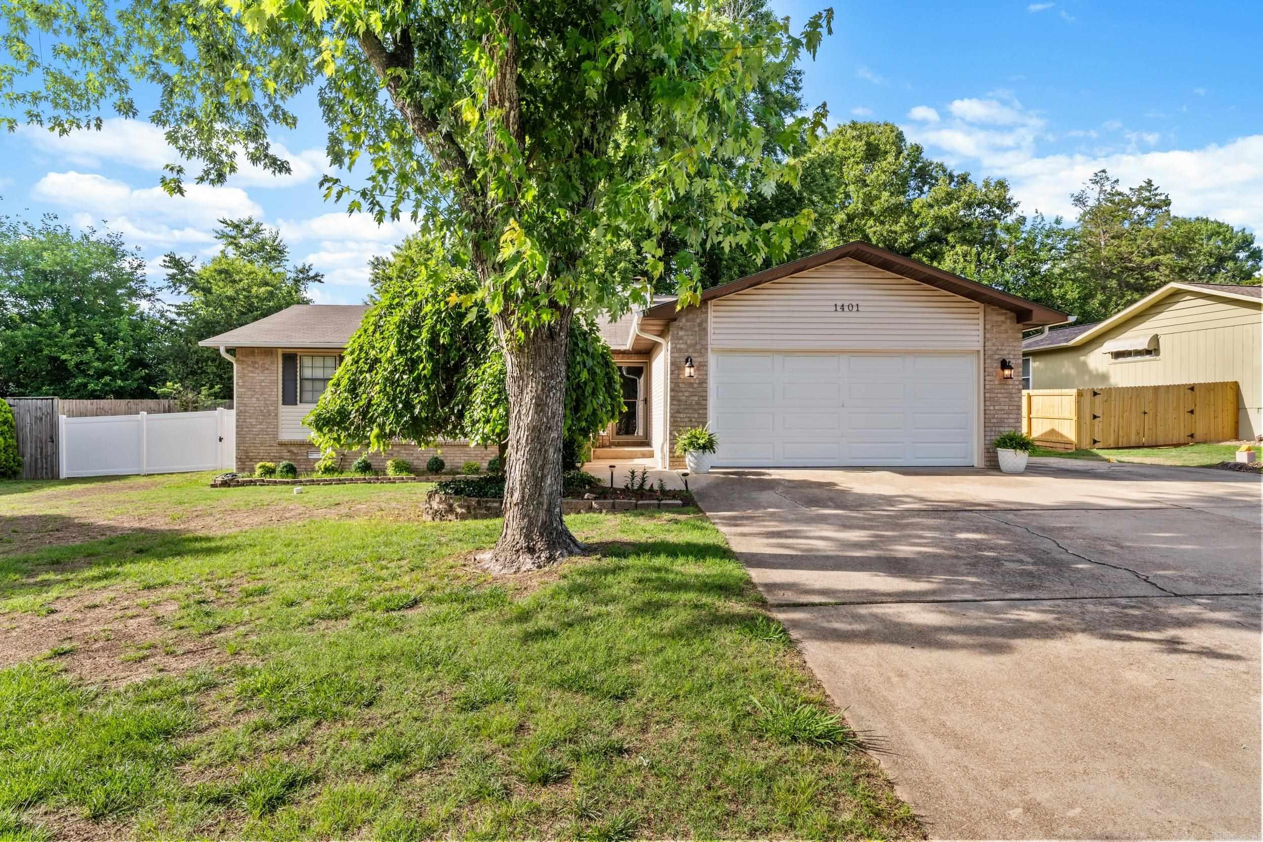1401 S Kingswood Way  Mountain Home, AR