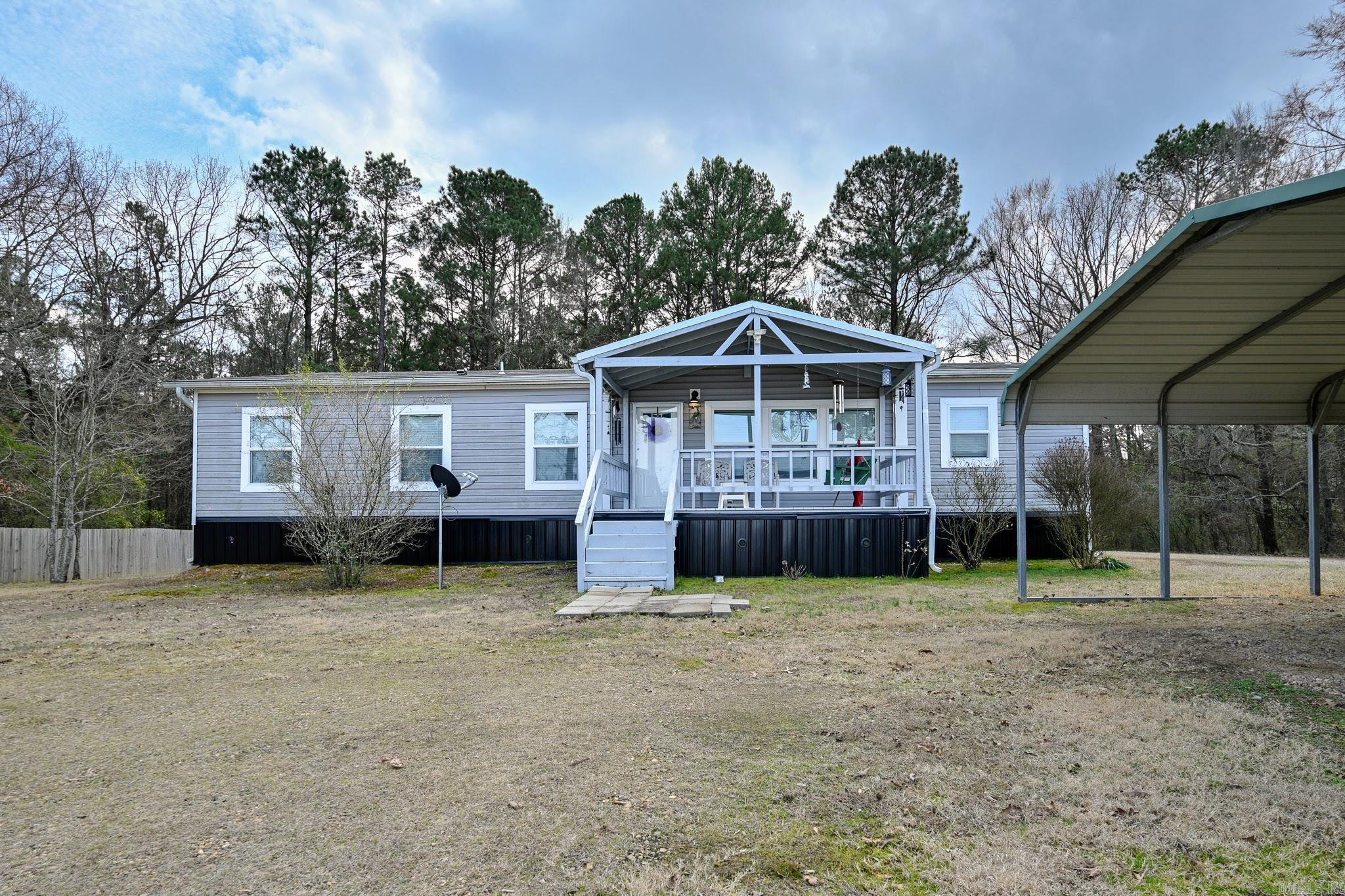 132 E Robinson Road  De Queen, AR