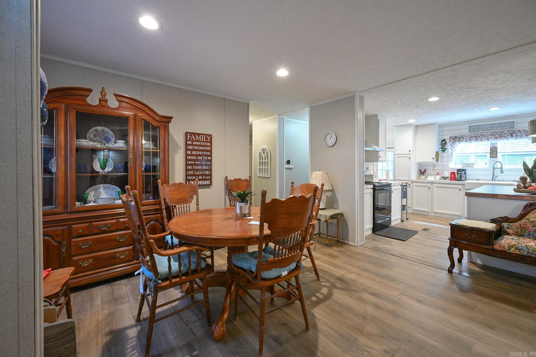 132 E Robinson Road  De Queen, AR