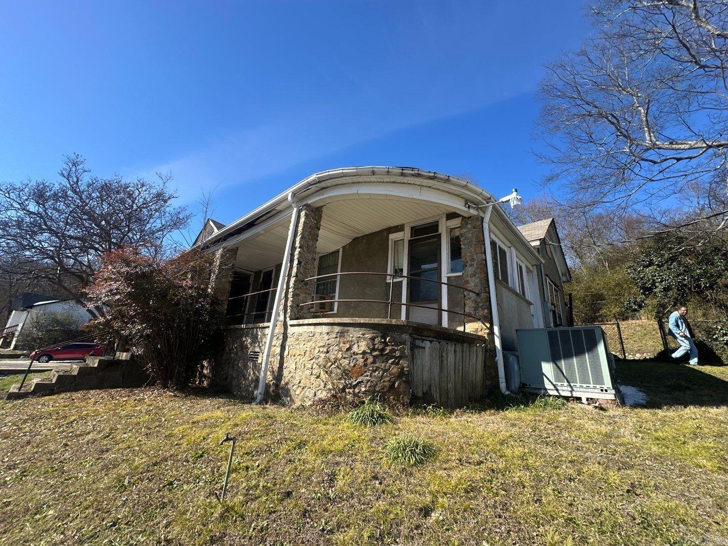 325 Grove  Hot Springs, AR