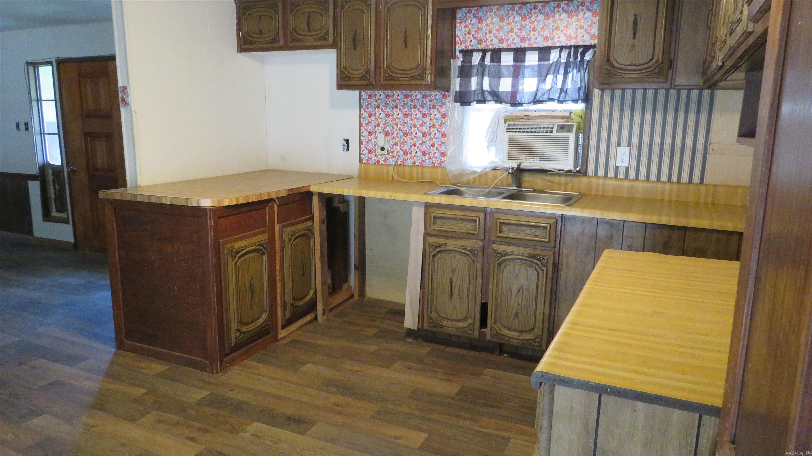 360 Happy Hollow  Timbo, AR