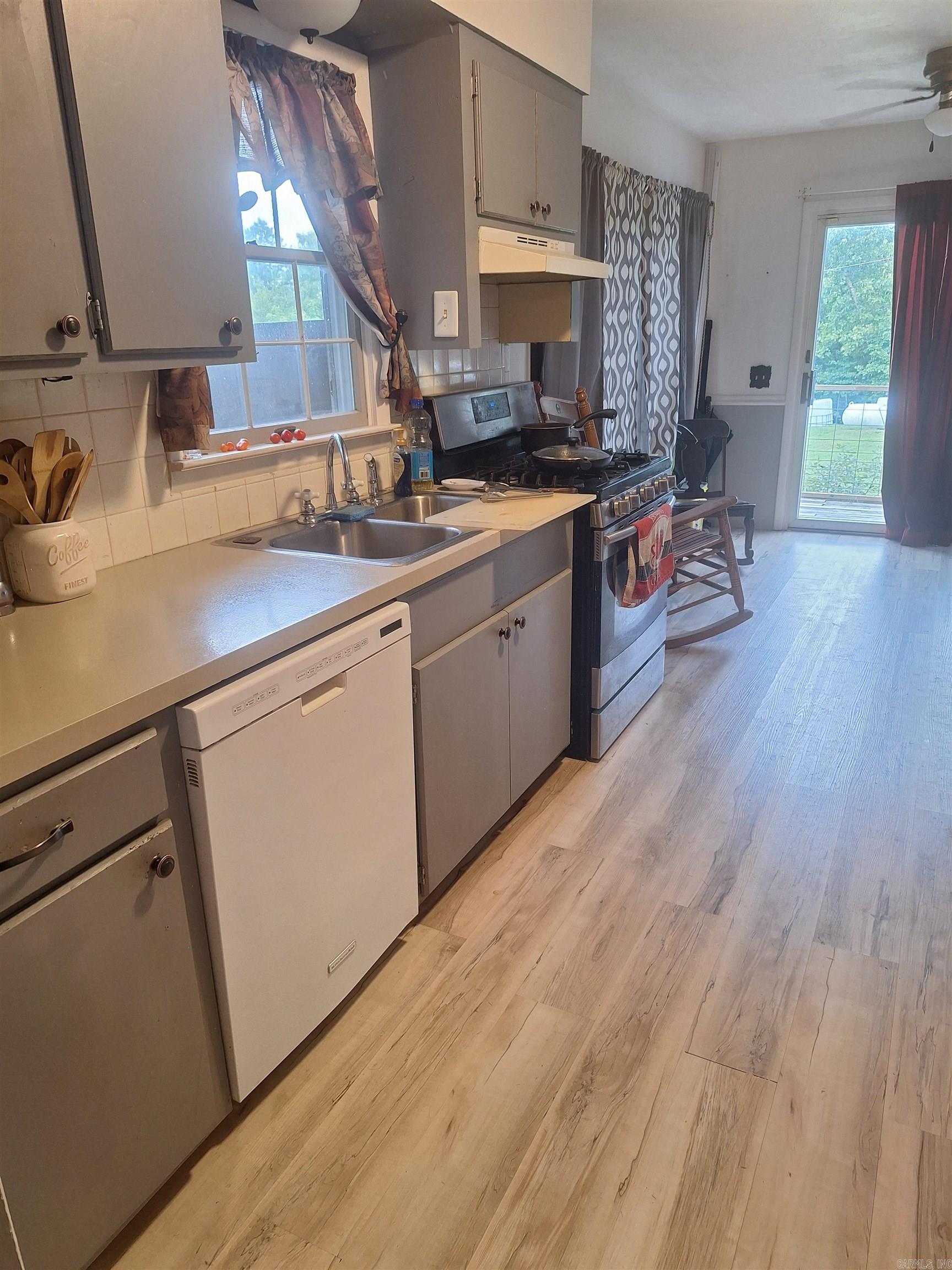 11952 S HIGHWAY 14  Yellville, AR