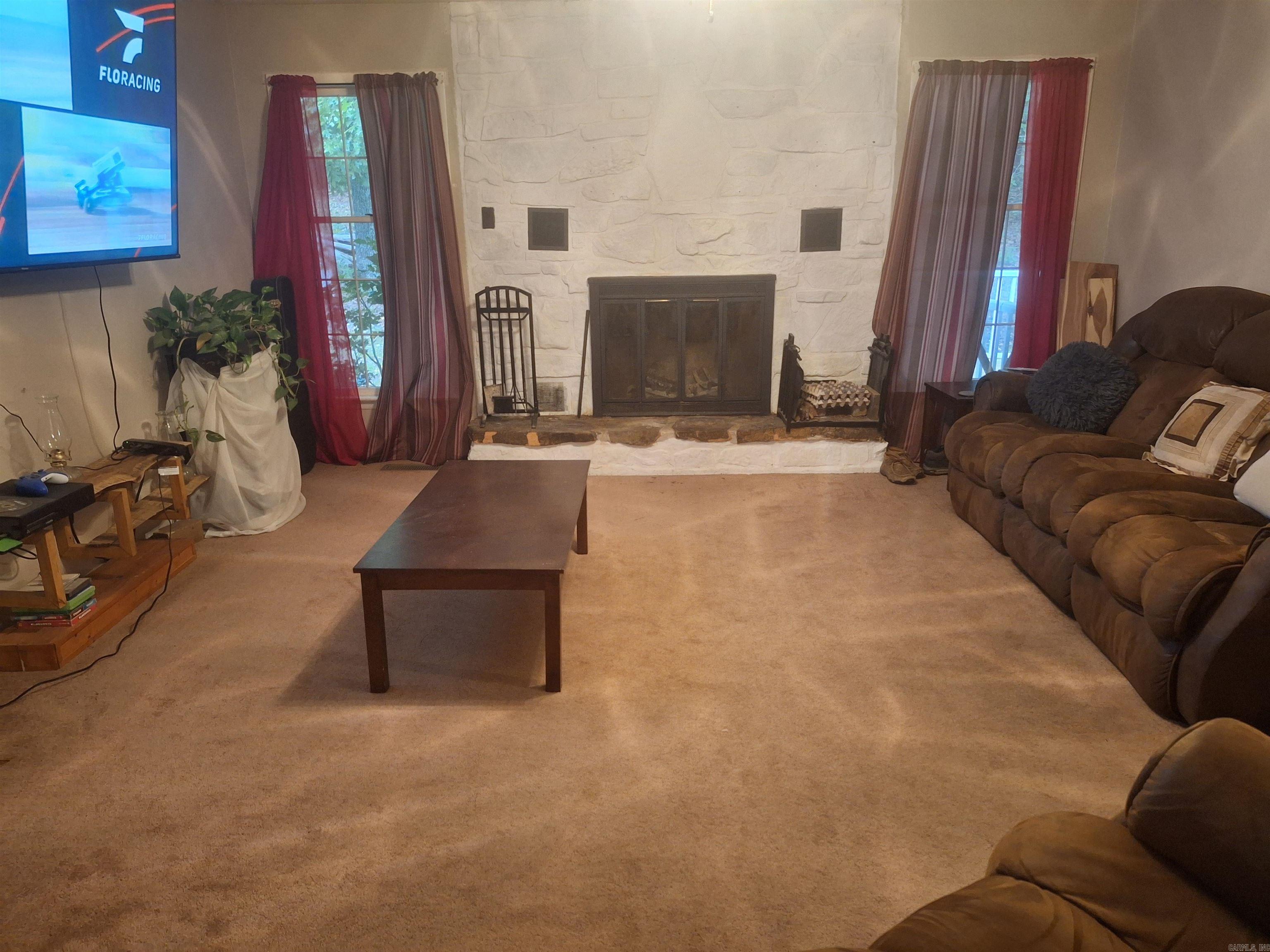 11952 S HIGHWAY 14  Yellville, AR