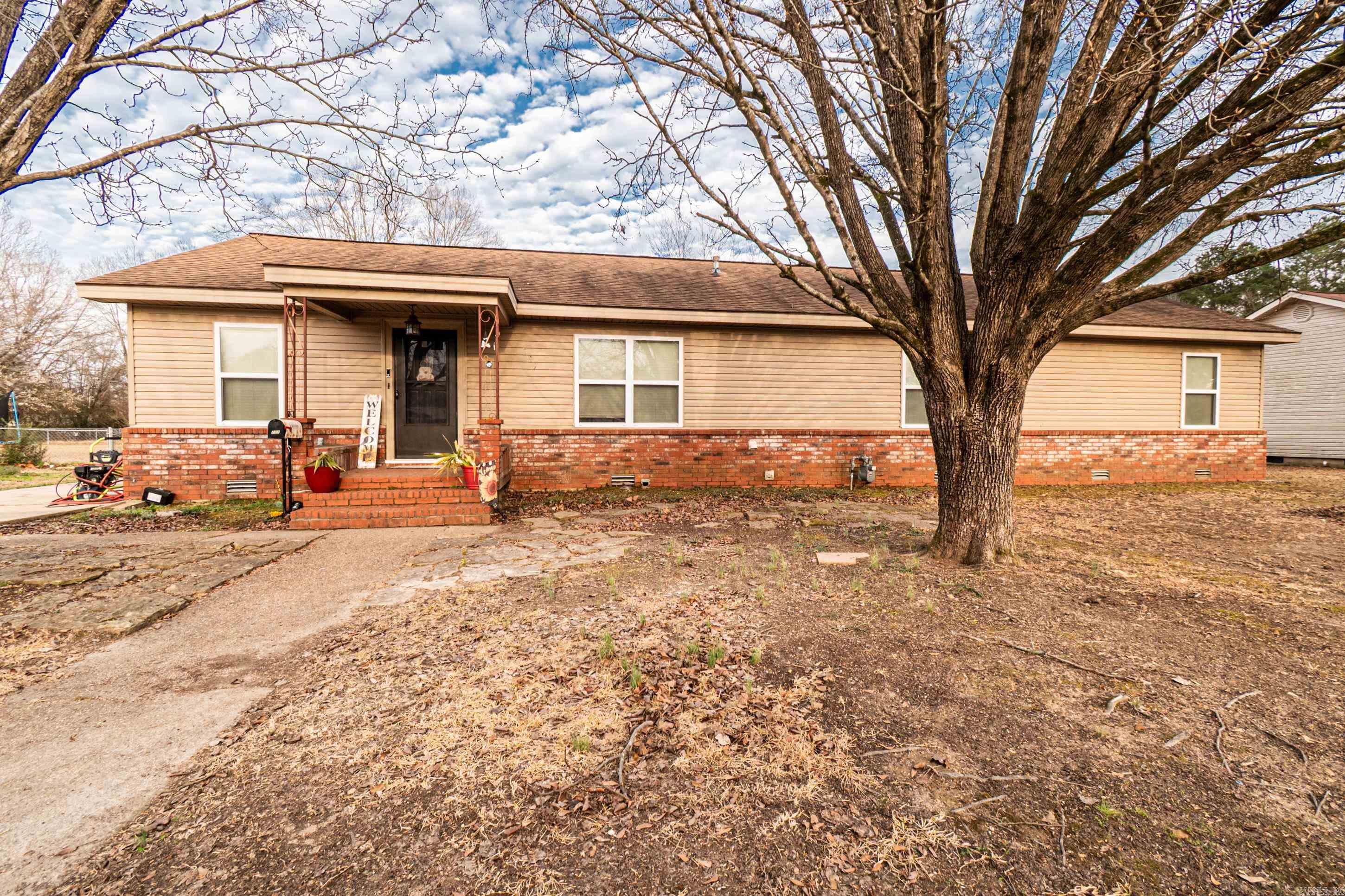 207 Tabor  Camden, AR