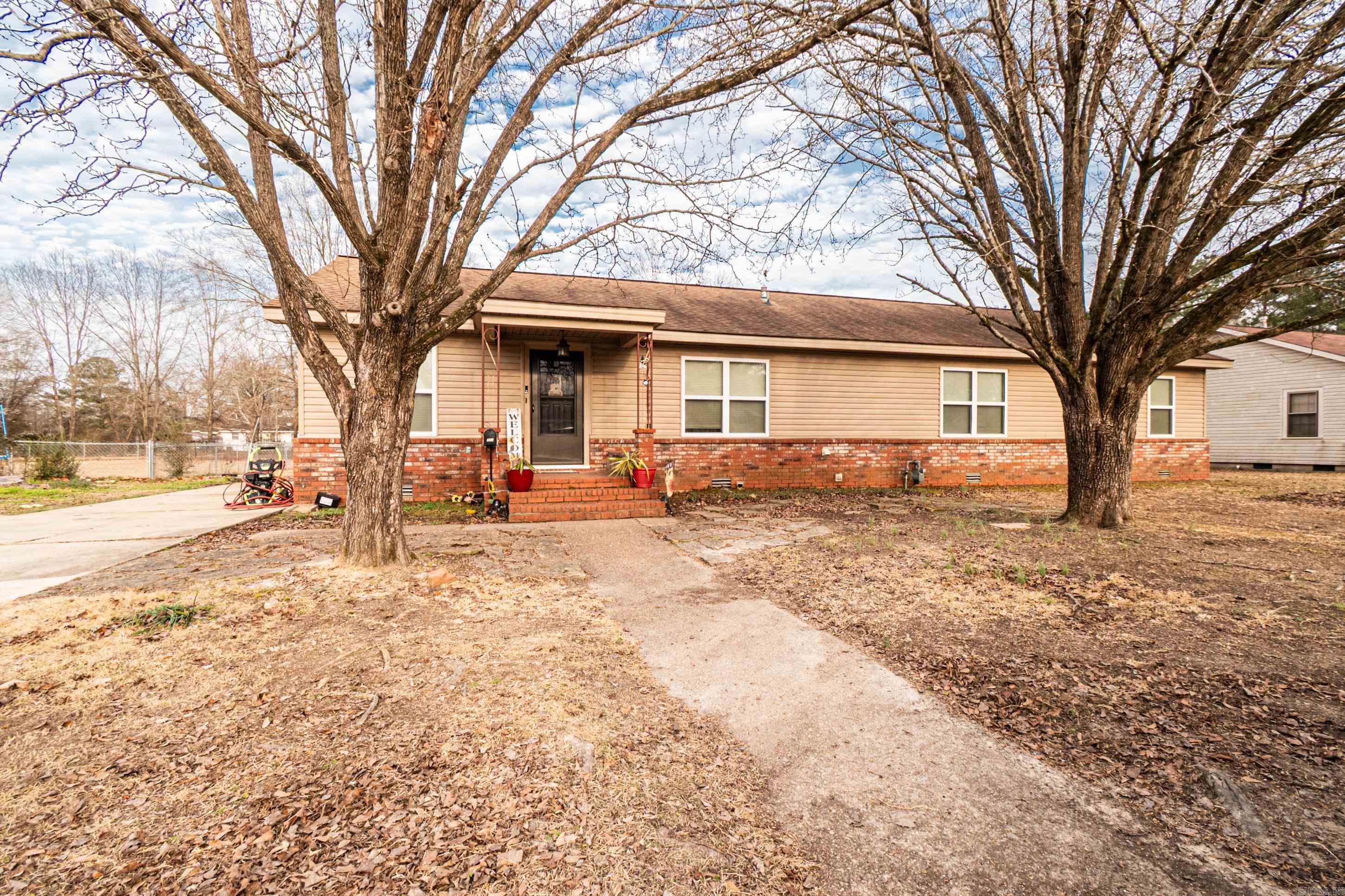 207 Tabor  Camden, AR