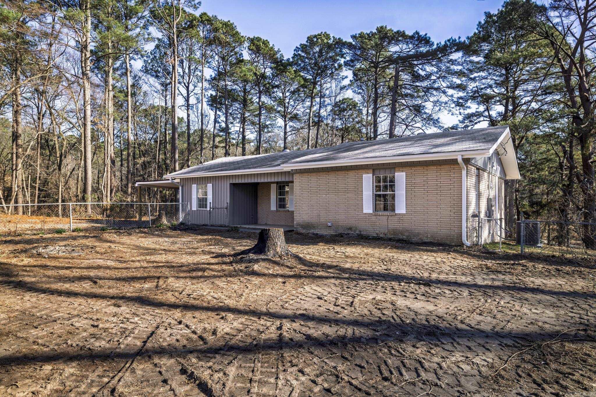 1014 N 10Th  Arkadelphia, AR