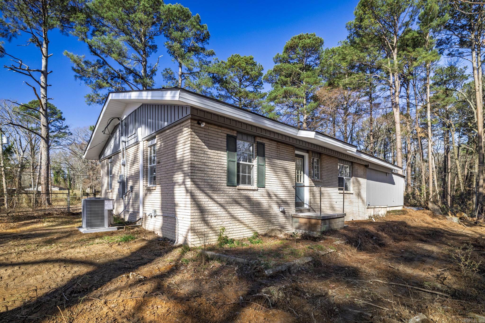 1014 N 10Th  Arkadelphia, AR