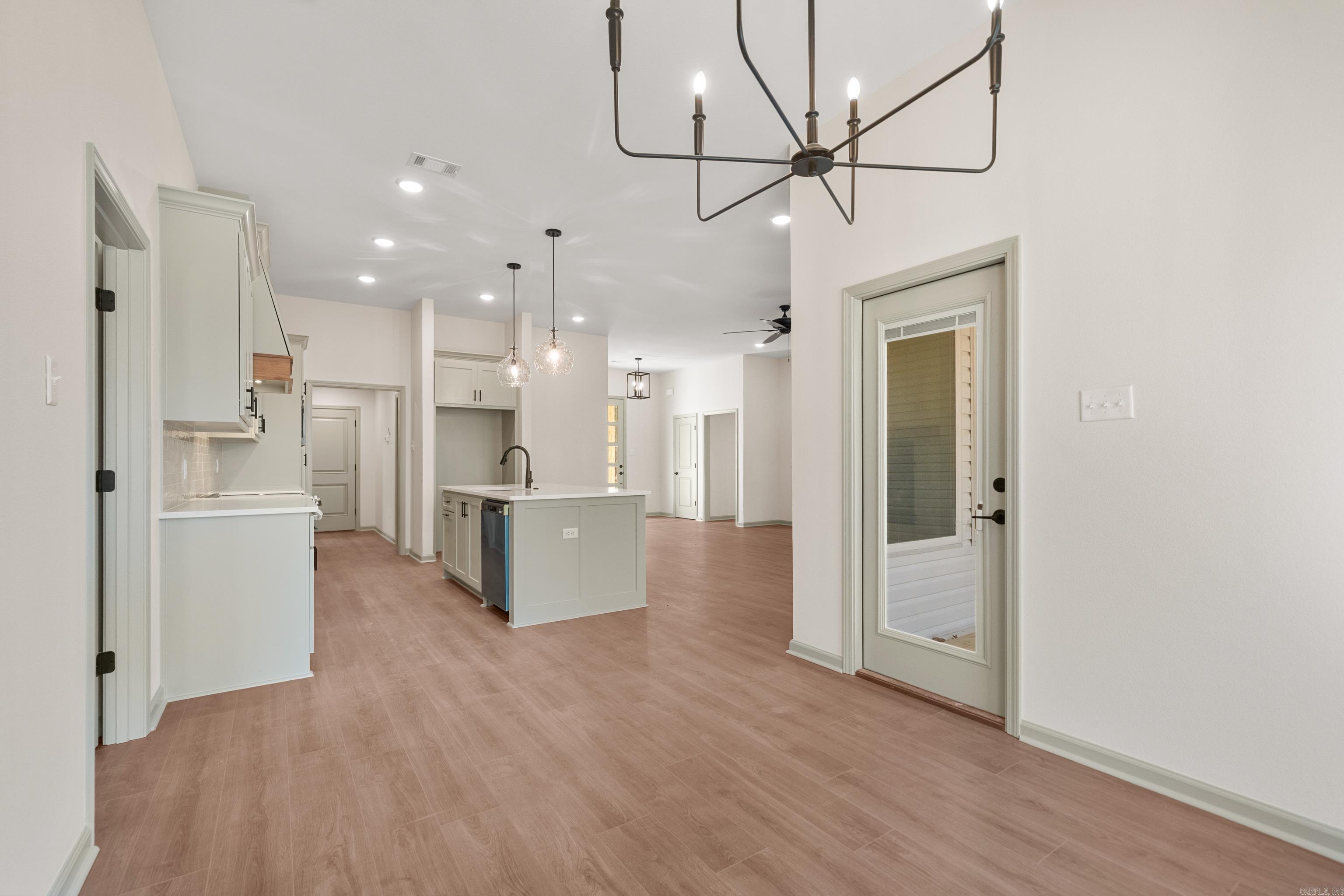 347 Diamondhead  Hot Springs, AR