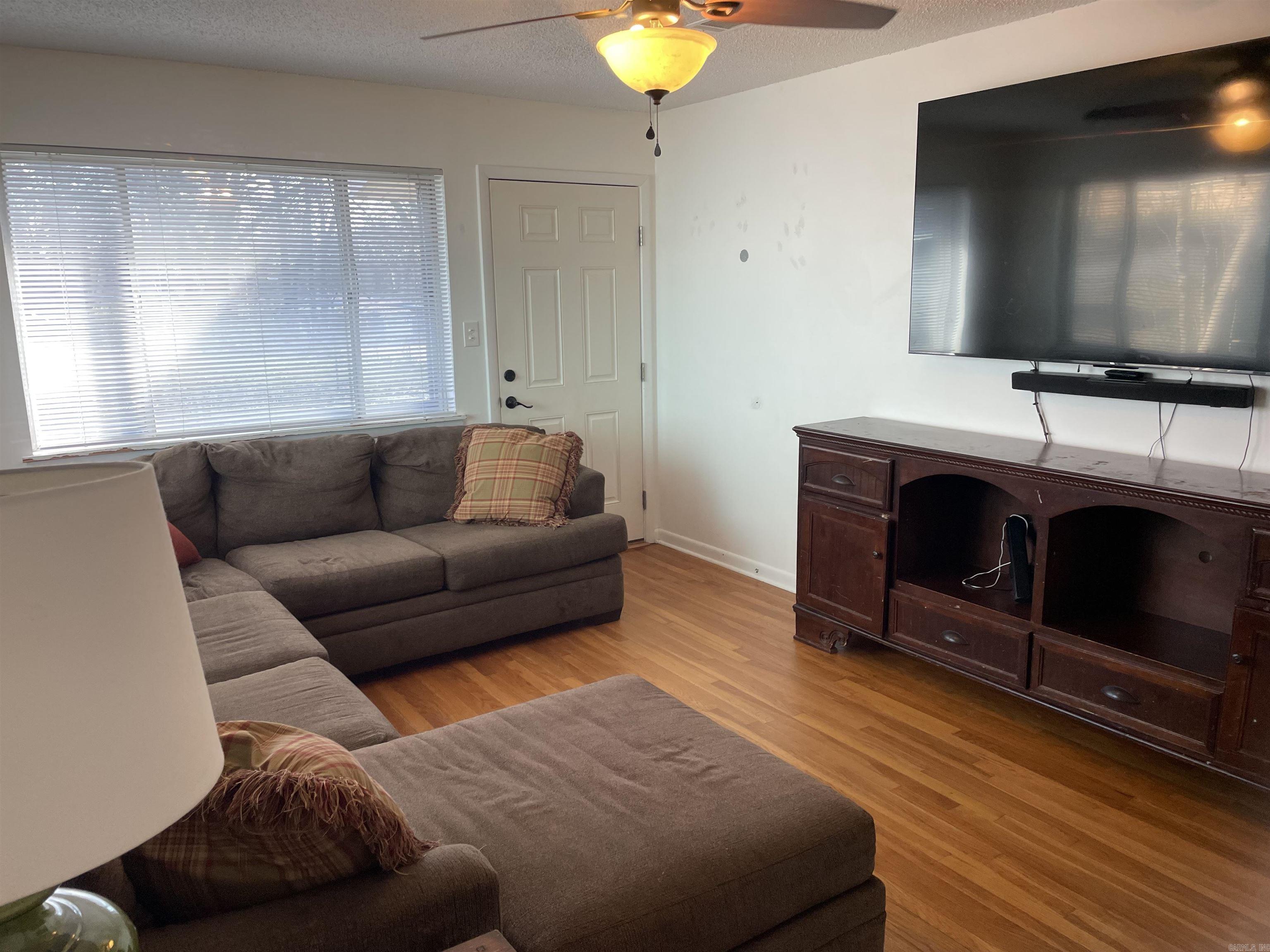 820 Adrian  Benton, AR