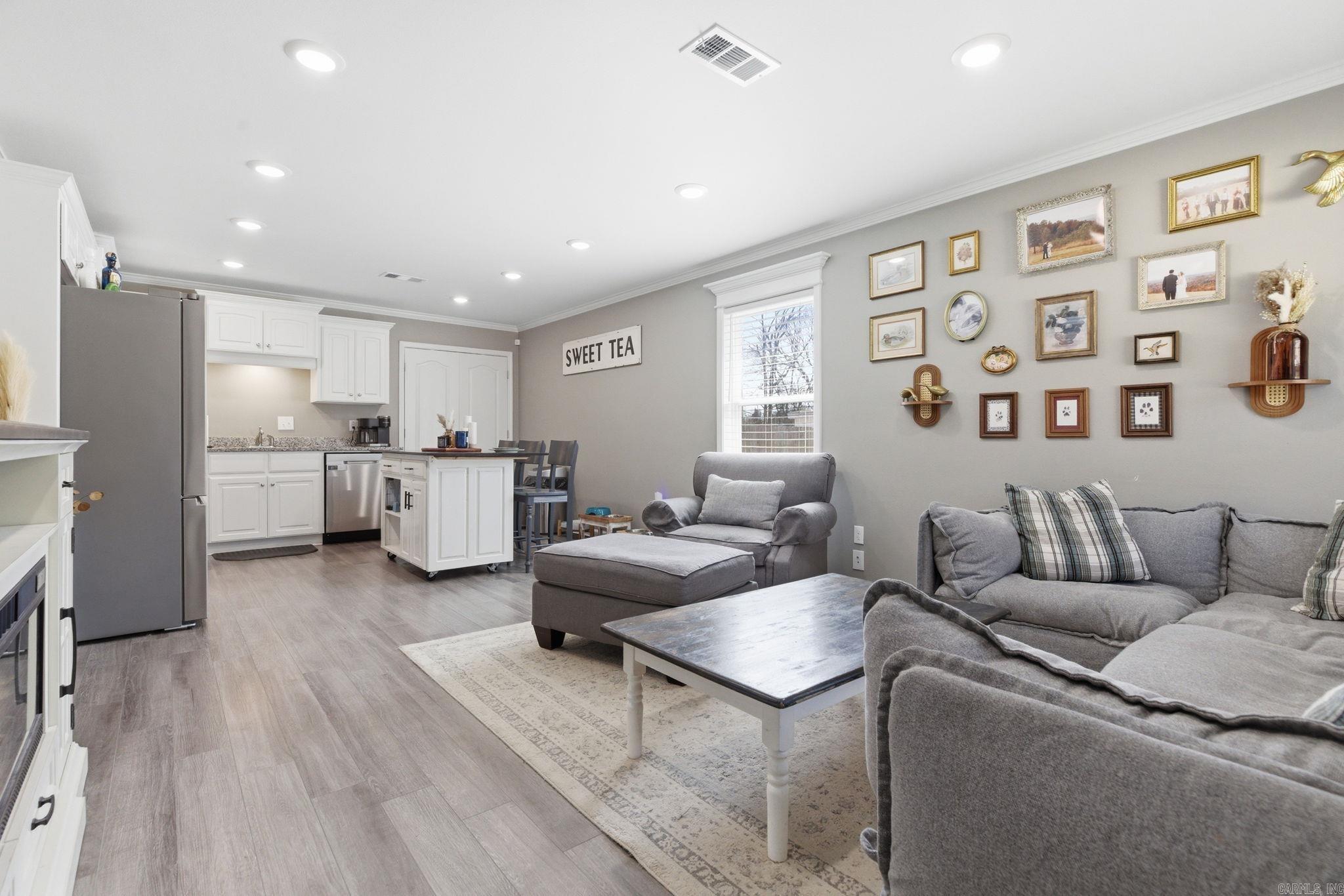 617 Cloverdale Road  Jacksonville, AR