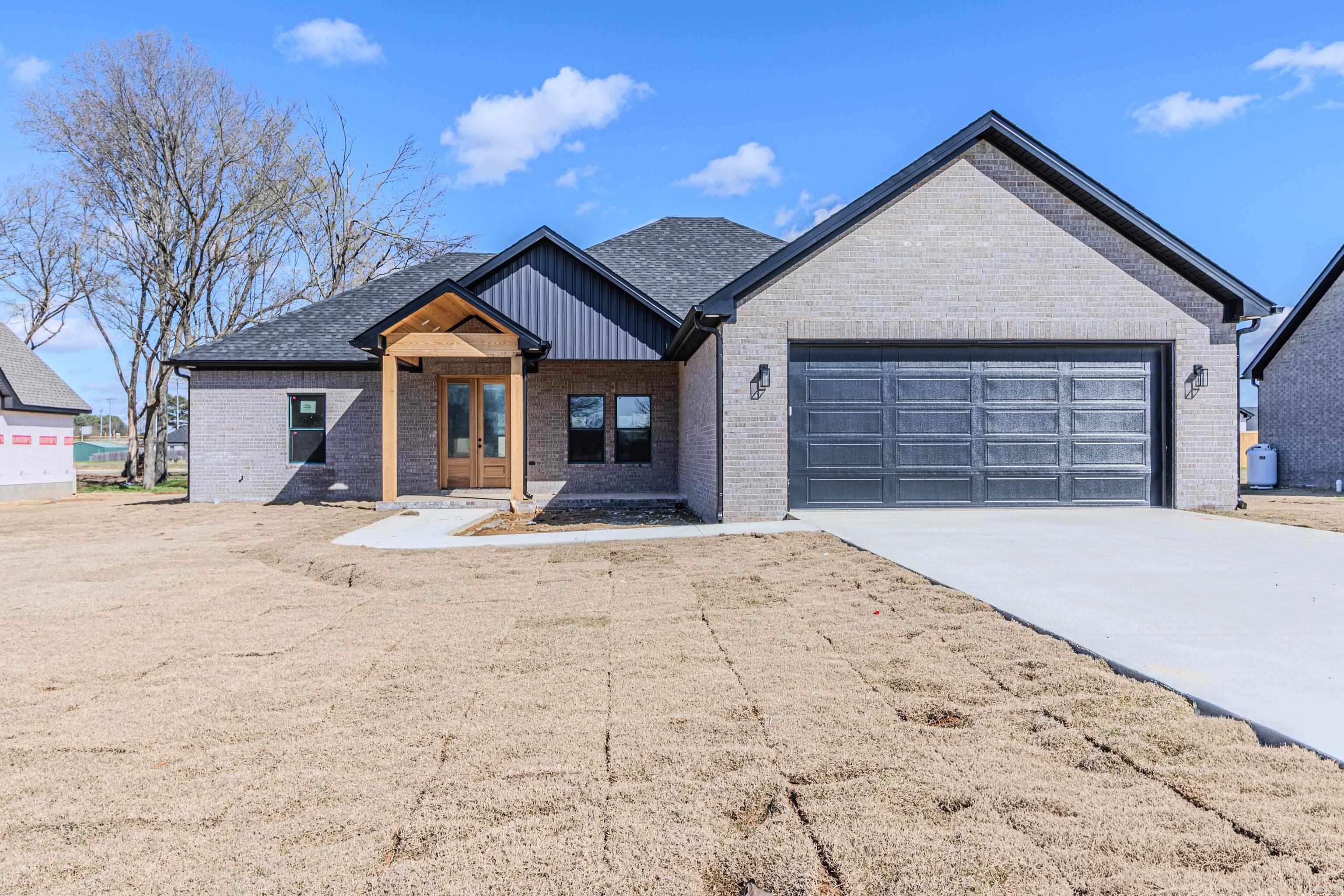 1401 S 31 1/2 Paragould, AR 72450