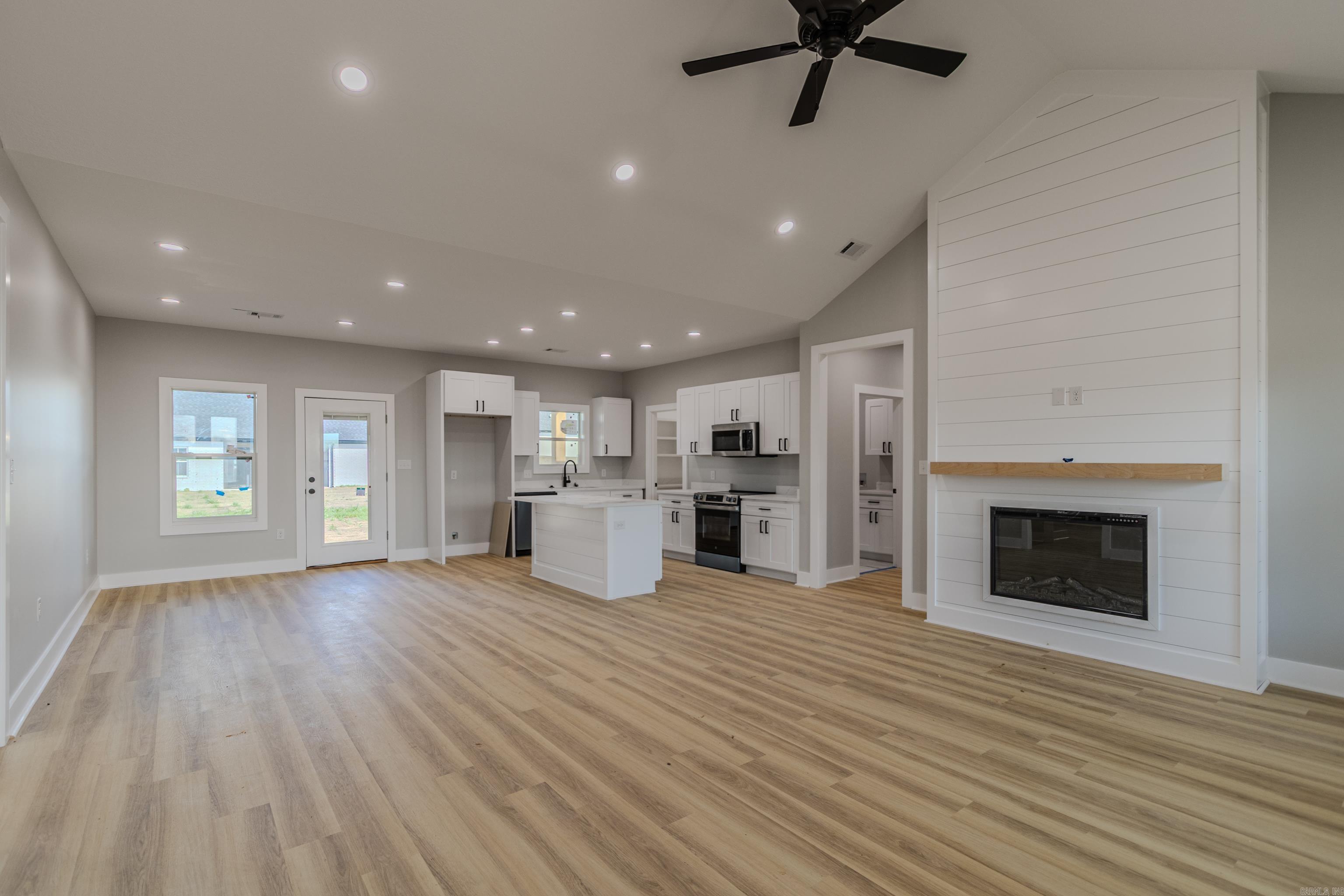 1401 S 31 1/2 Paragould, AR 72450