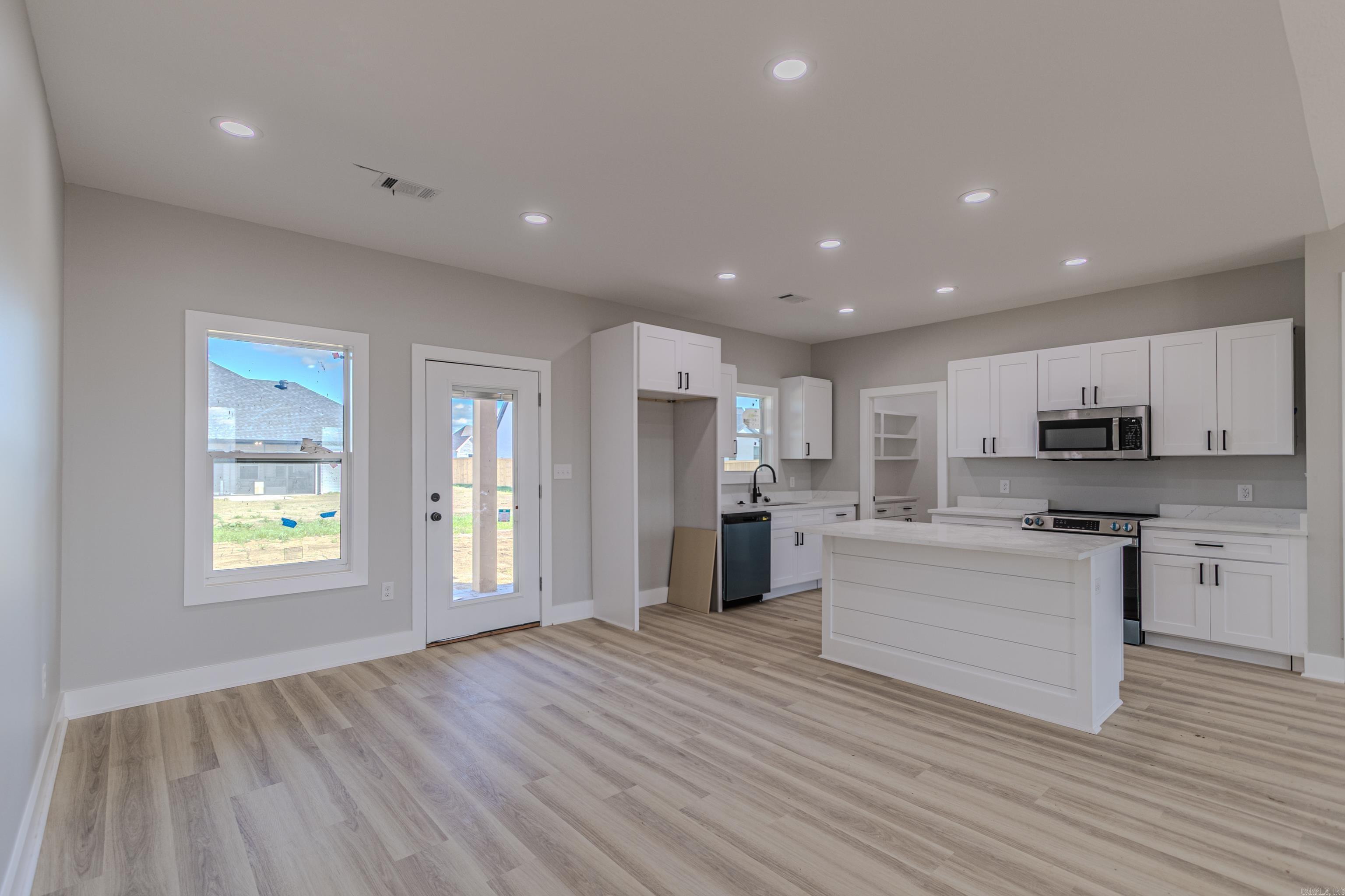 1401 S 31 1/2 Paragould, AR 72450