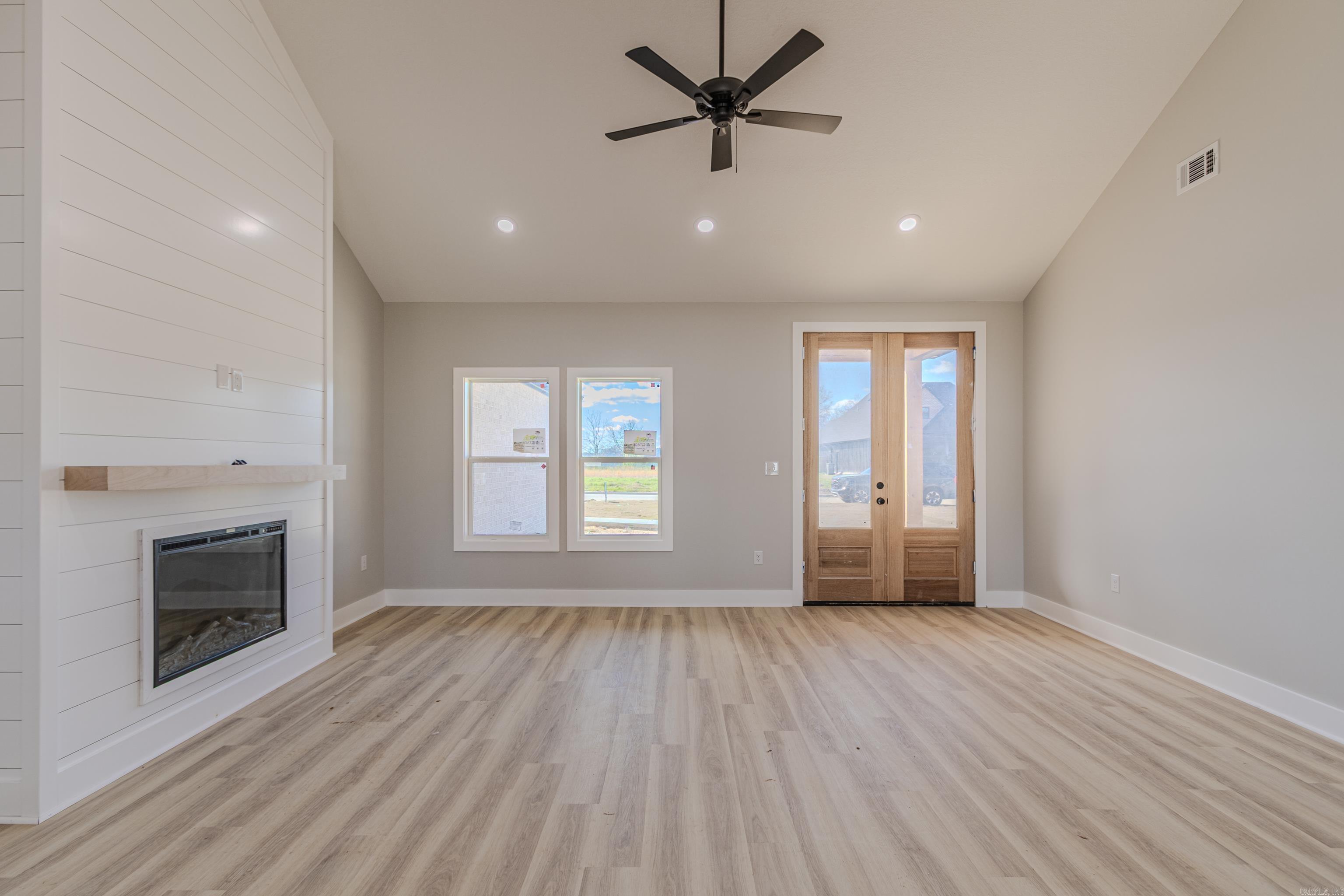 1401 S 31 1/2 Paragould, AR 72450