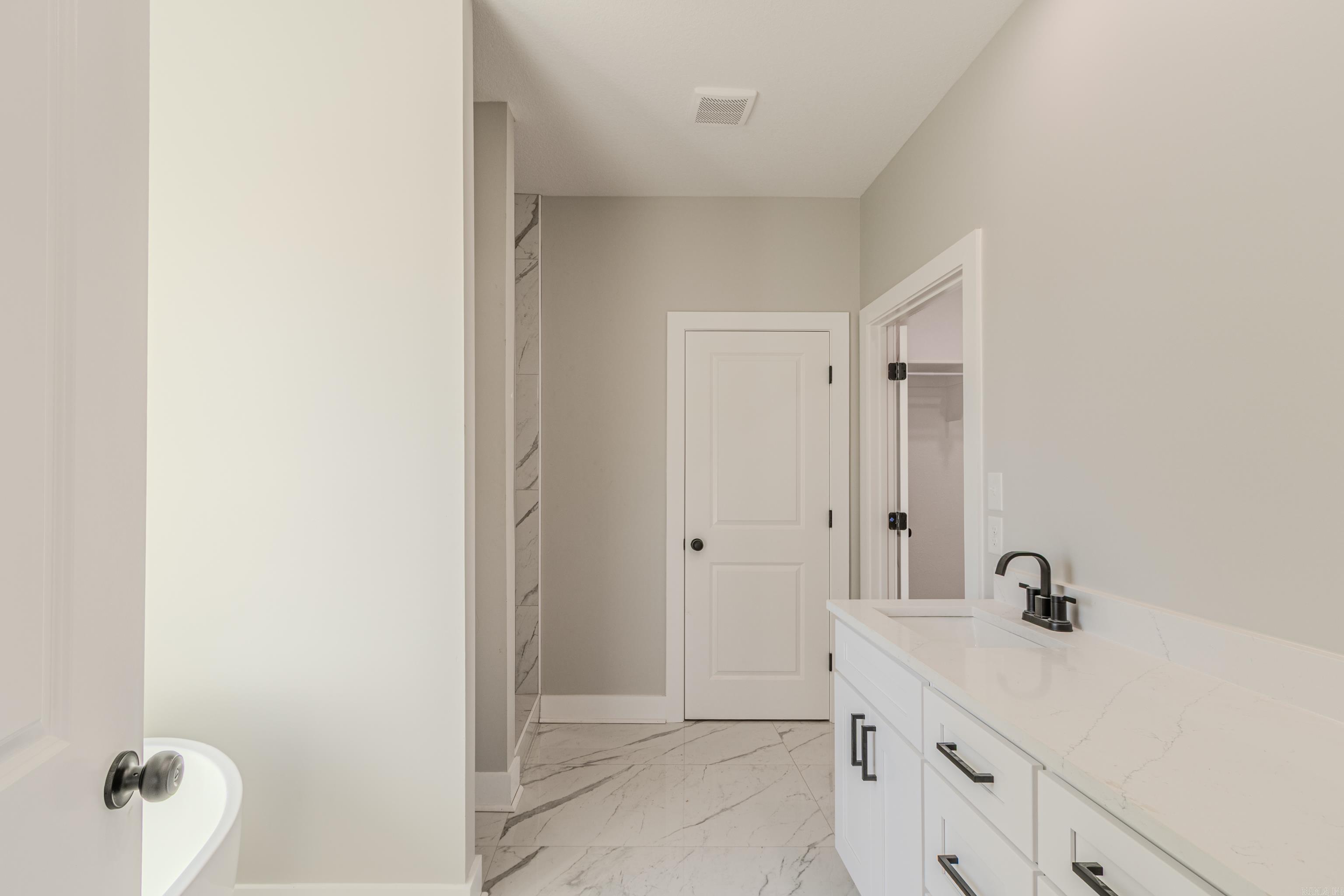 1401 S 31 1/2 Paragould, AR 72450