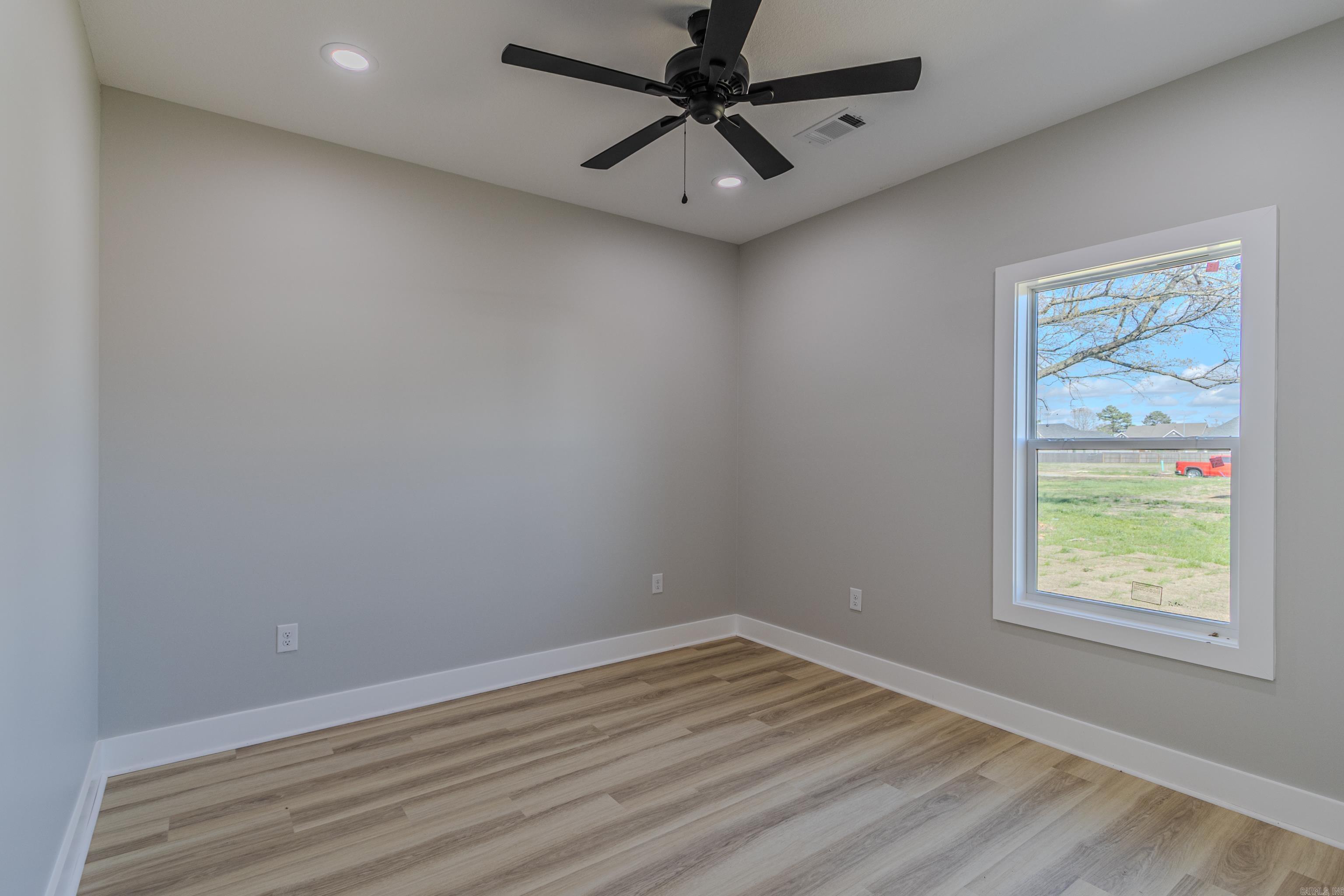 1401 S 31 1/2 Paragould, AR 72450