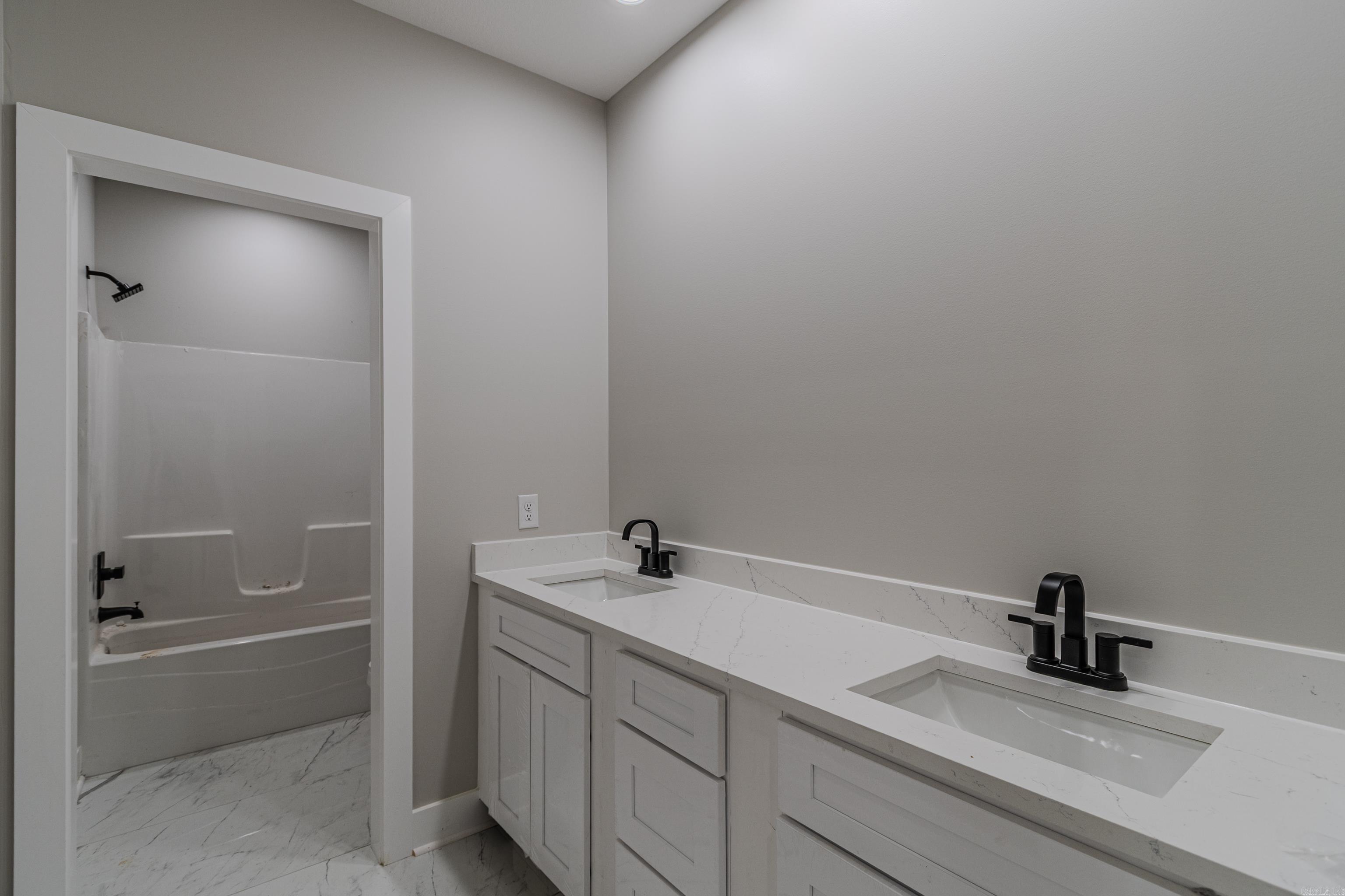 1401 S 31 1/2 Paragould, AR 72450