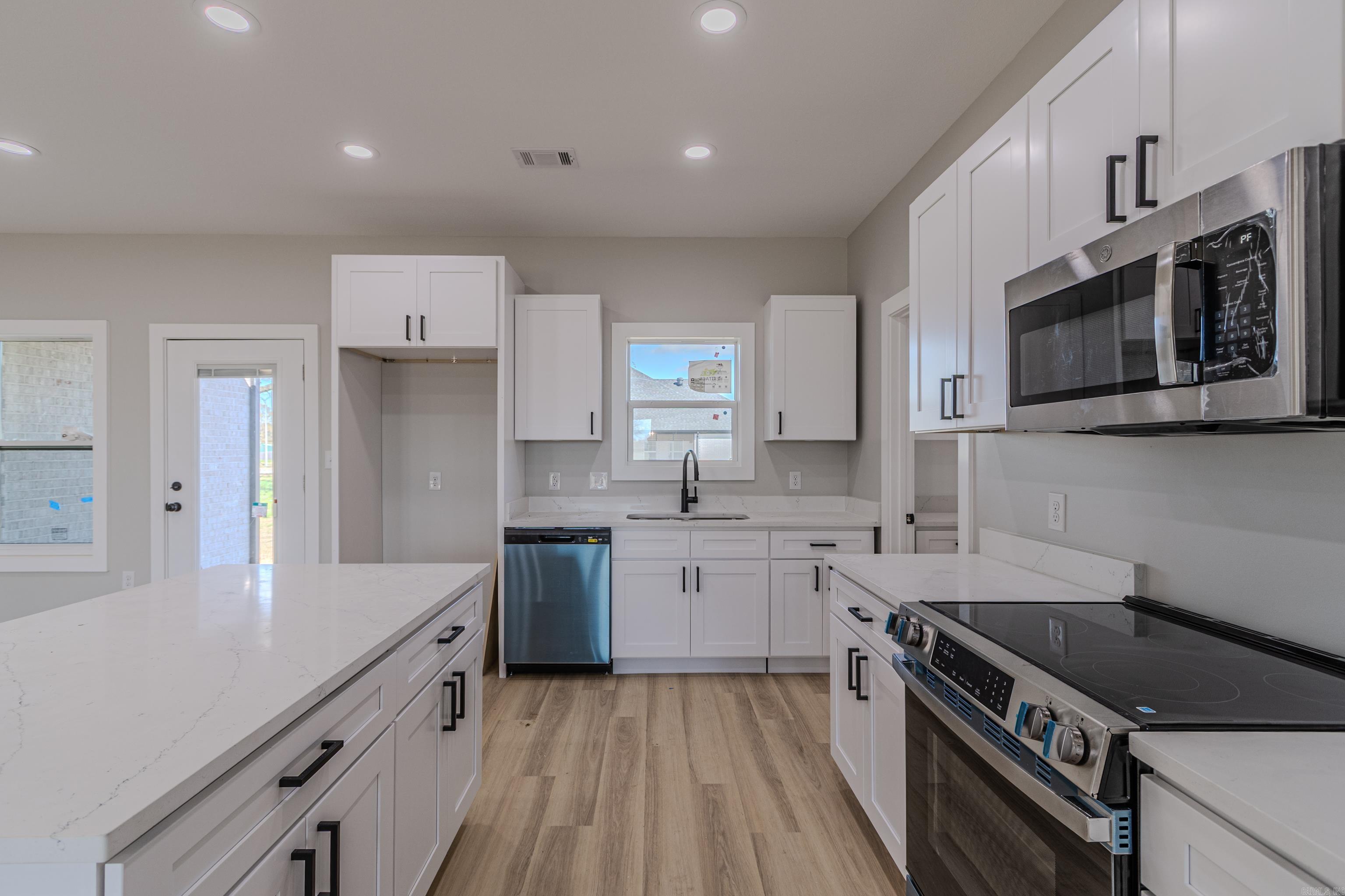 1401 S 31 1/2 Paragould, AR 72450