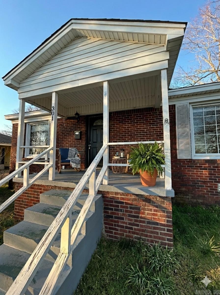 301 W Pine  Benton, AR