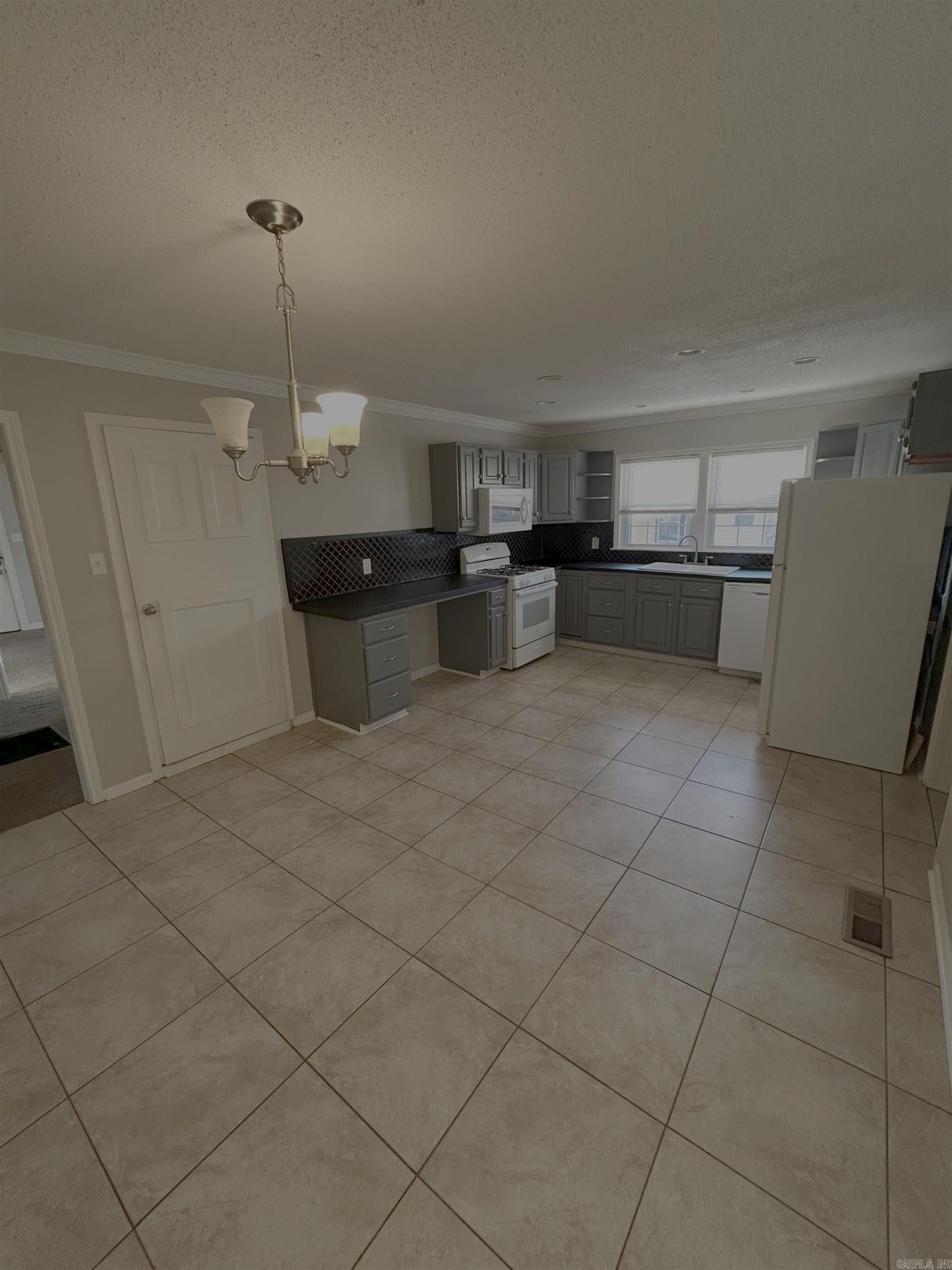 301 W Pine  Benton, AR