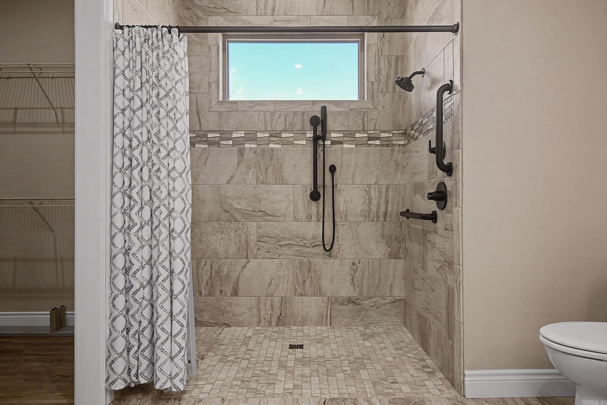 5 Sowbug Circle  Cotter, AR