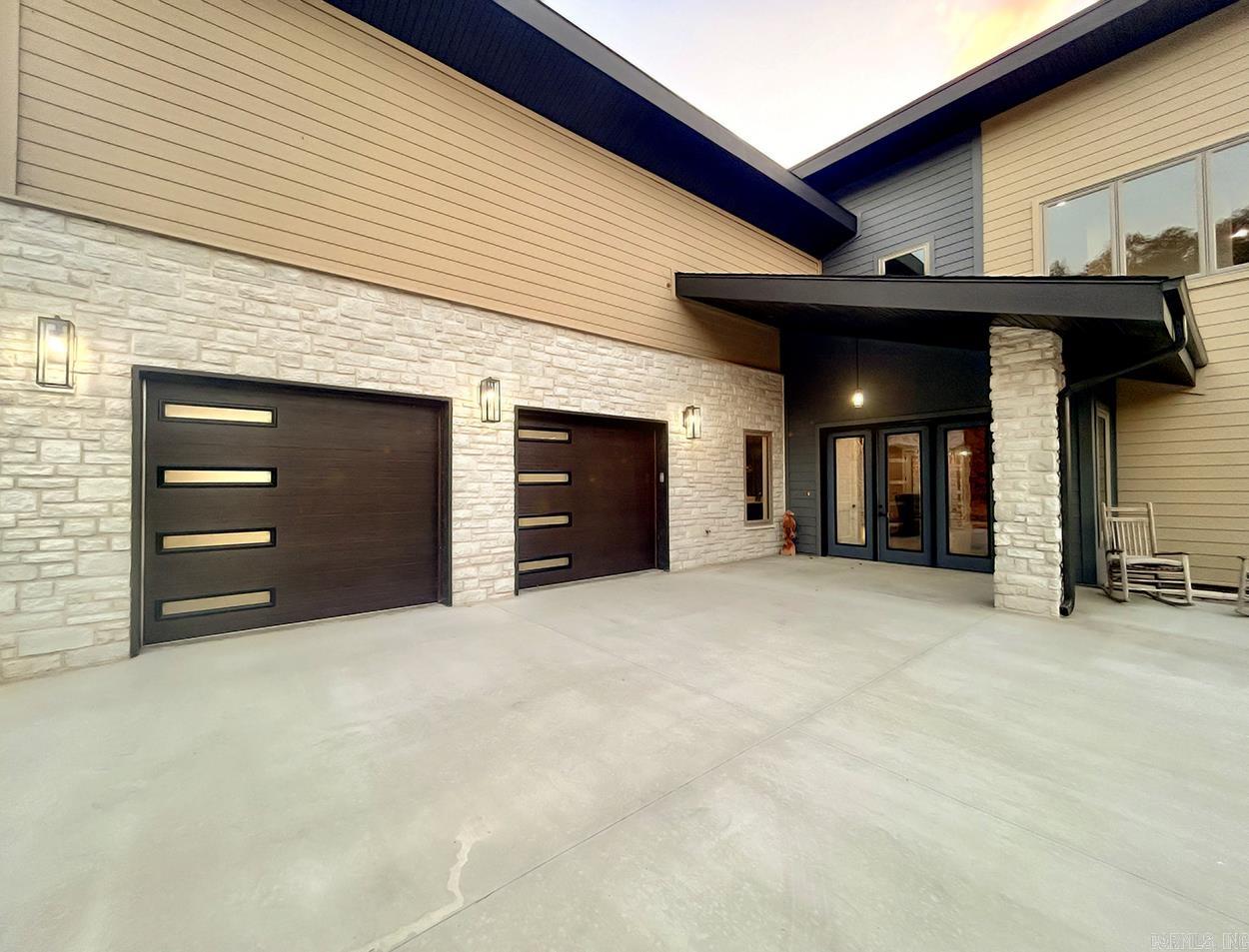 5 Sowbug Circle  Cotter, AR