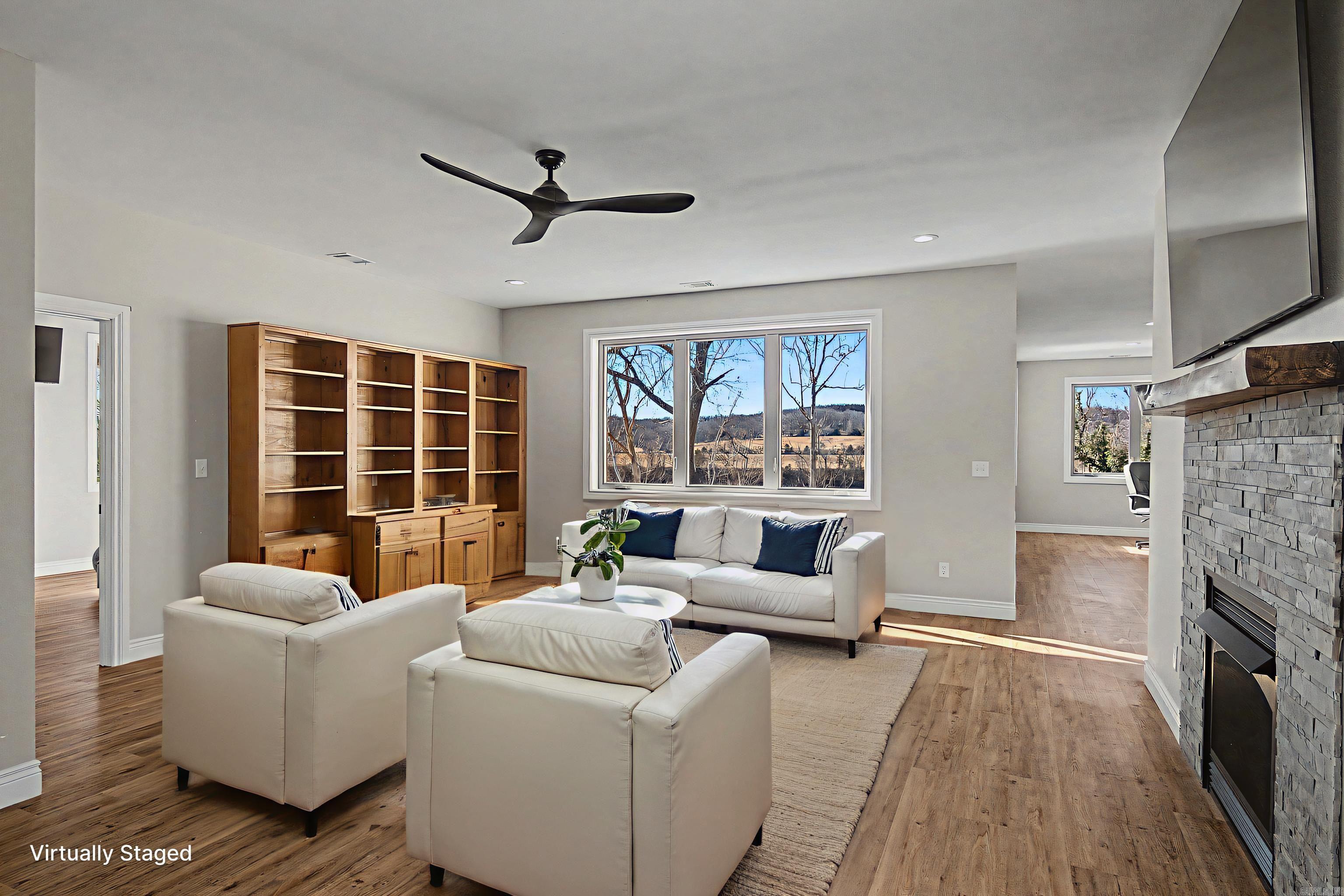 5 Sowbug Circle  Cotter, AR