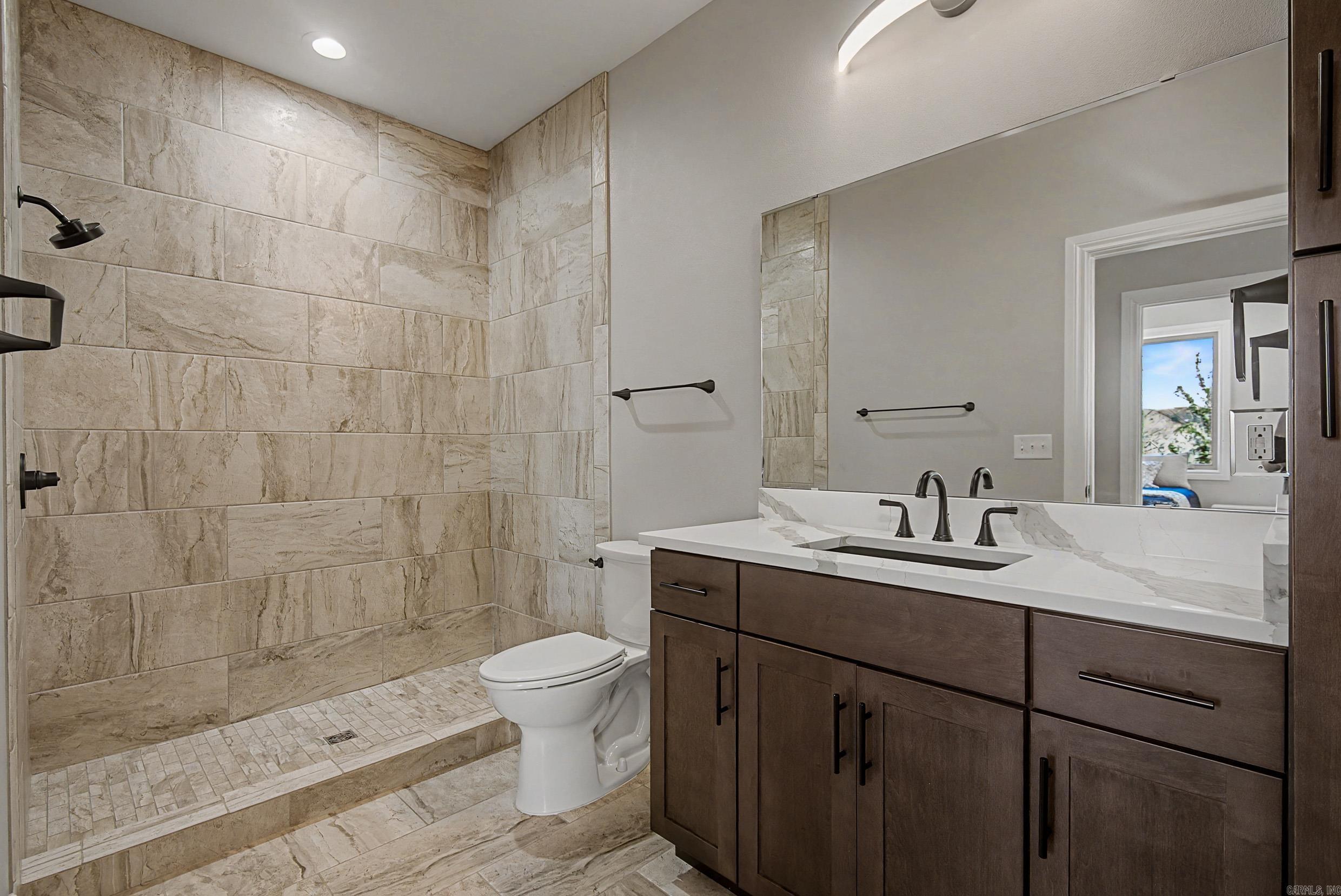 5 Sowbug Circle  Cotter, AR