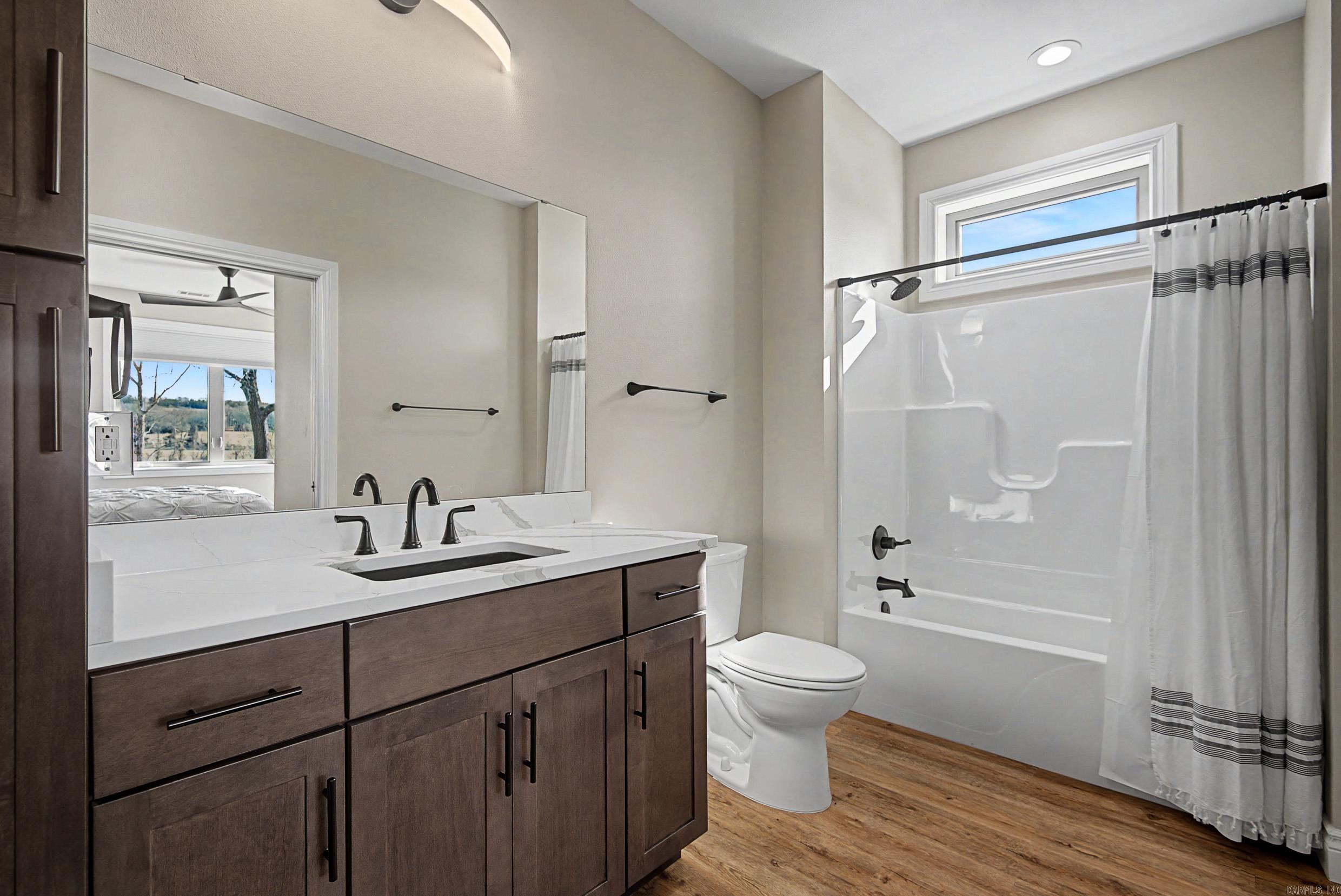 5 Sowbug Circle  Cotter, AR