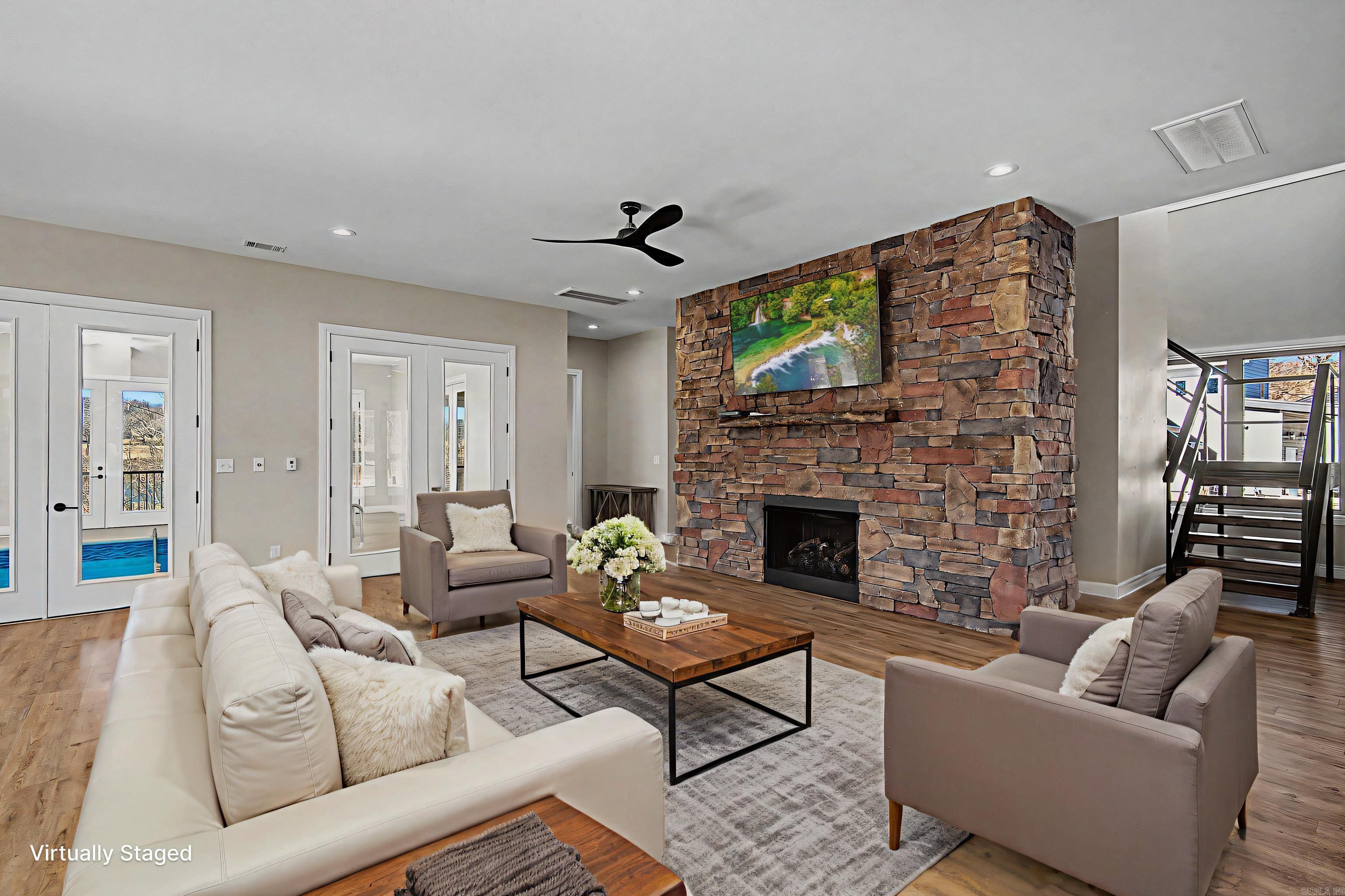 5 Sowbug Circle  Cotter, AR