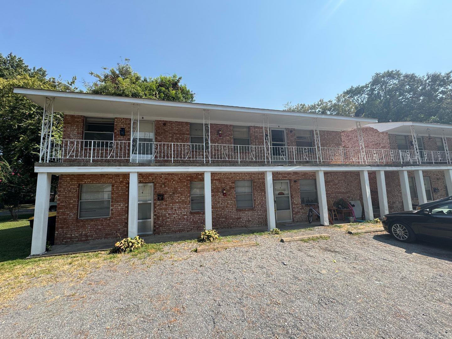 318 E Purdon  England, AR