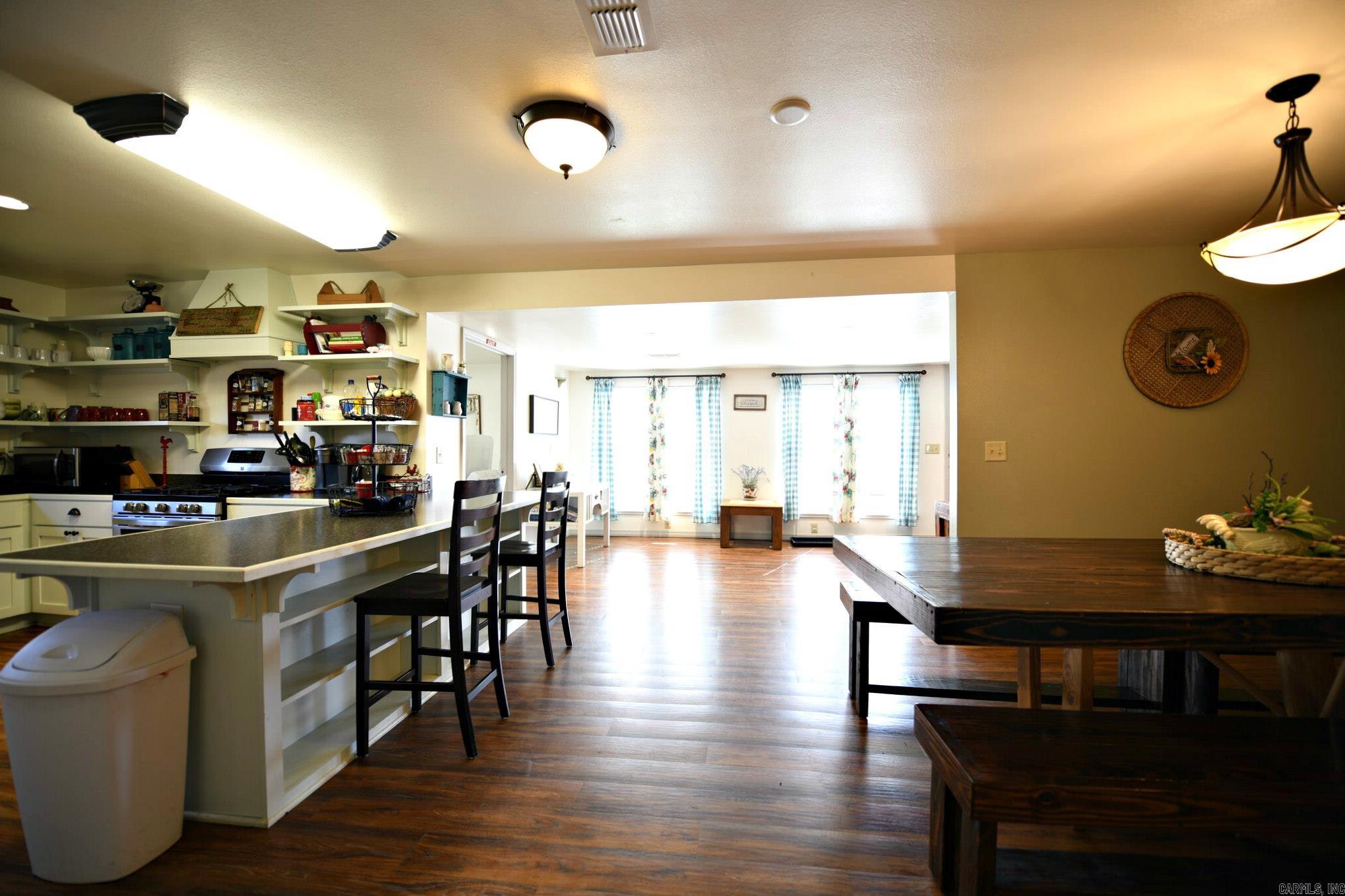 105 Polk Road 282  Hatfield, AR